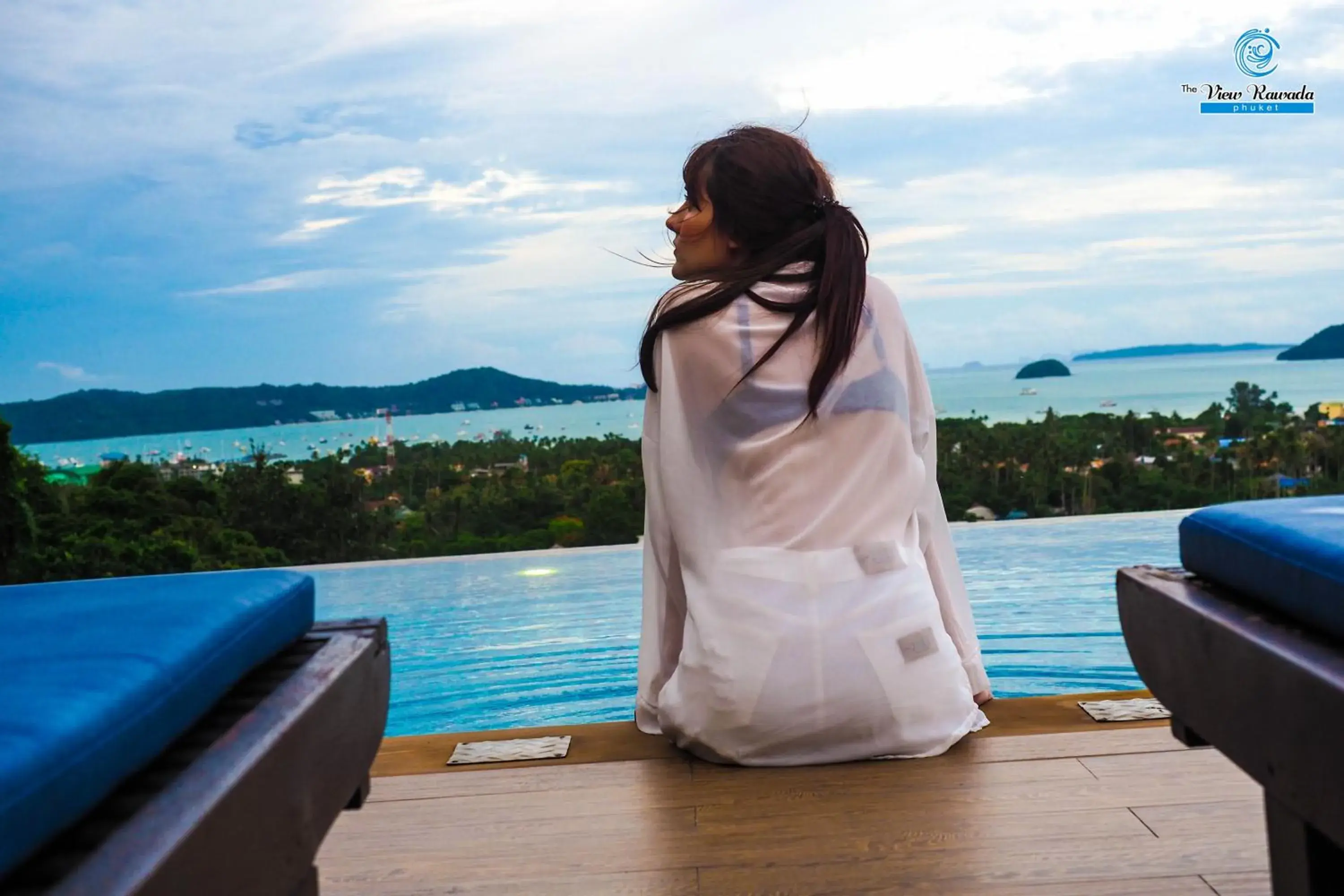 Swimming pool in The View Rawada Phuket Swimming pool in The View Rawada Phuket