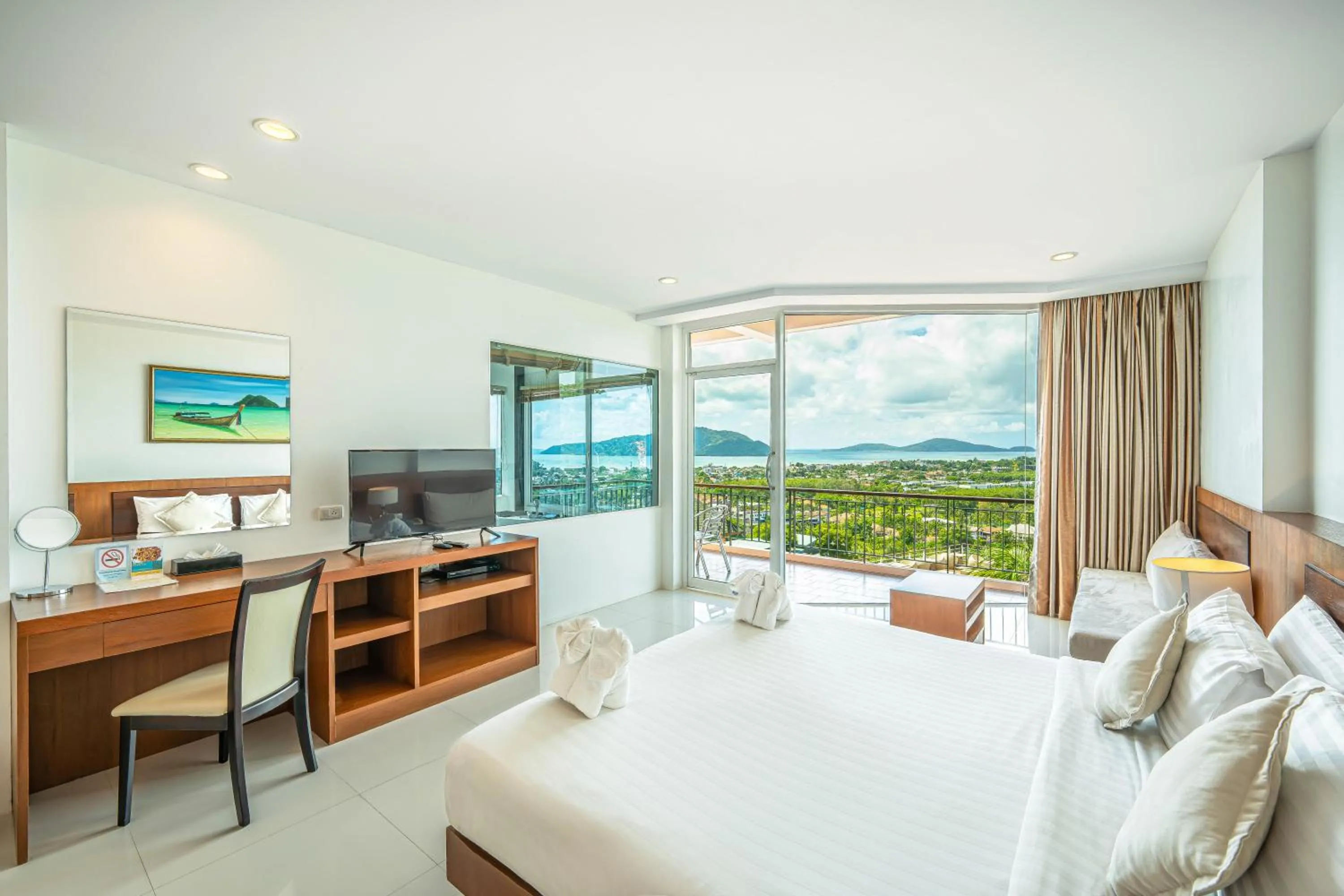 Bedroom, Bed in The View Rawada Phuket