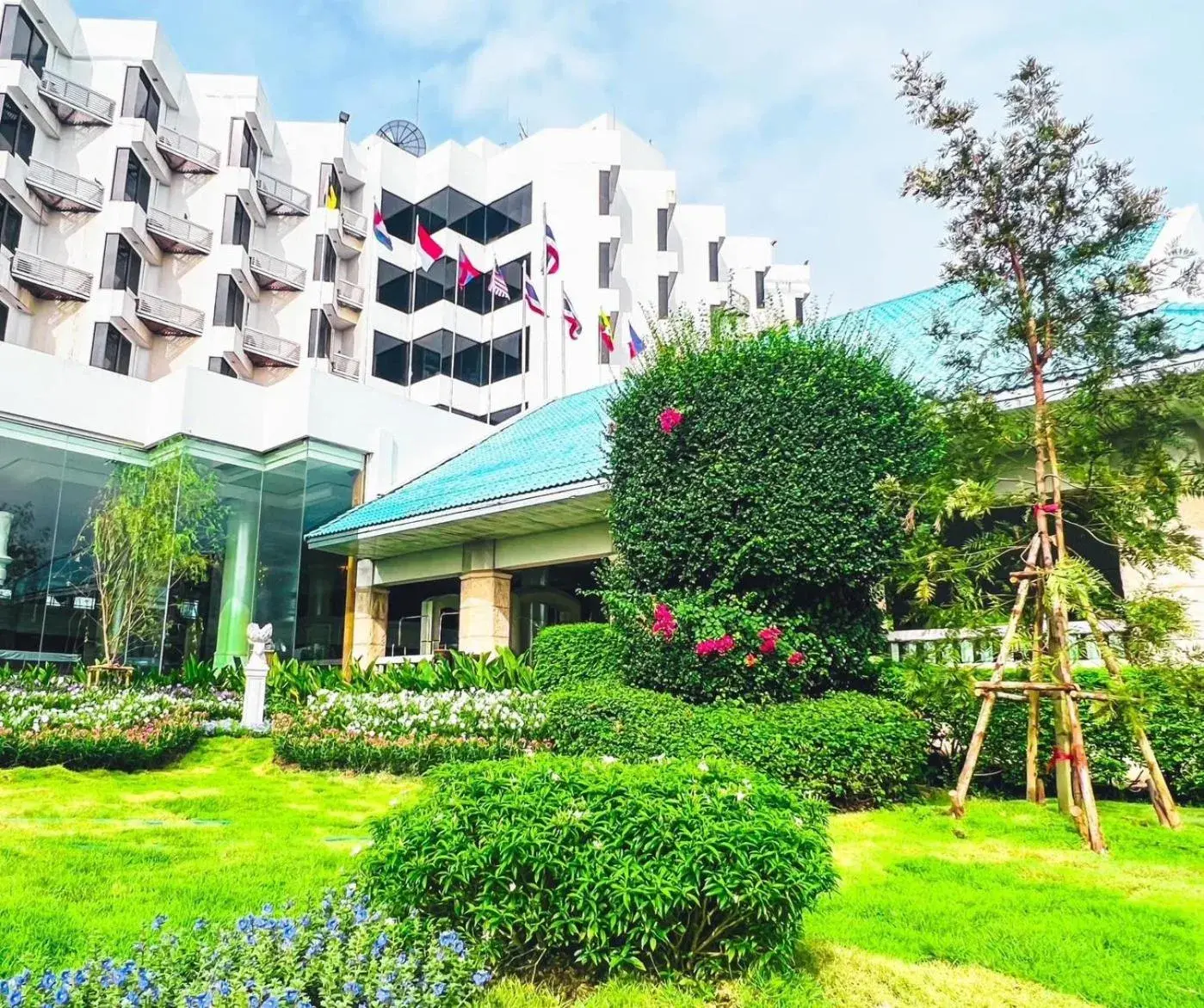 Garden view in Suntara Wellness Resort & Hotel Garden view in Suntara Wellness Resort & Hotel