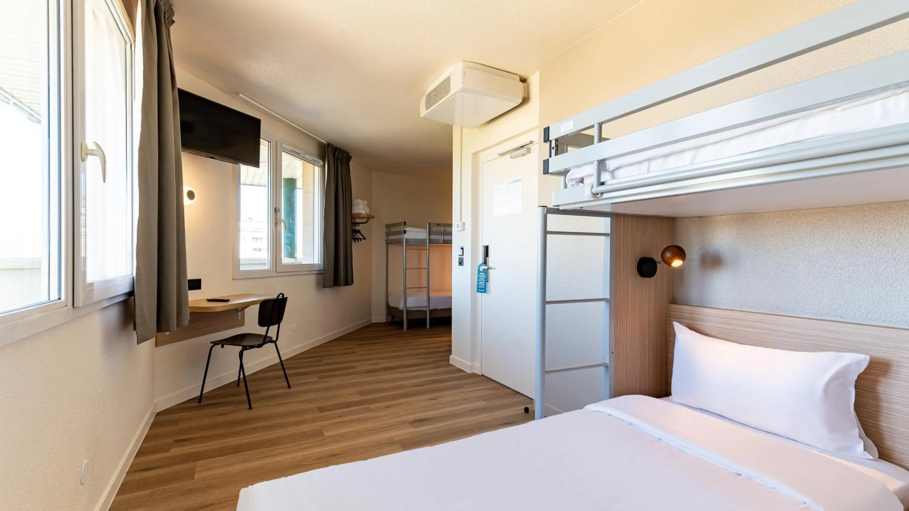 Bed in Première Classe Marne-la-Vallée - Bussy Saint Georges