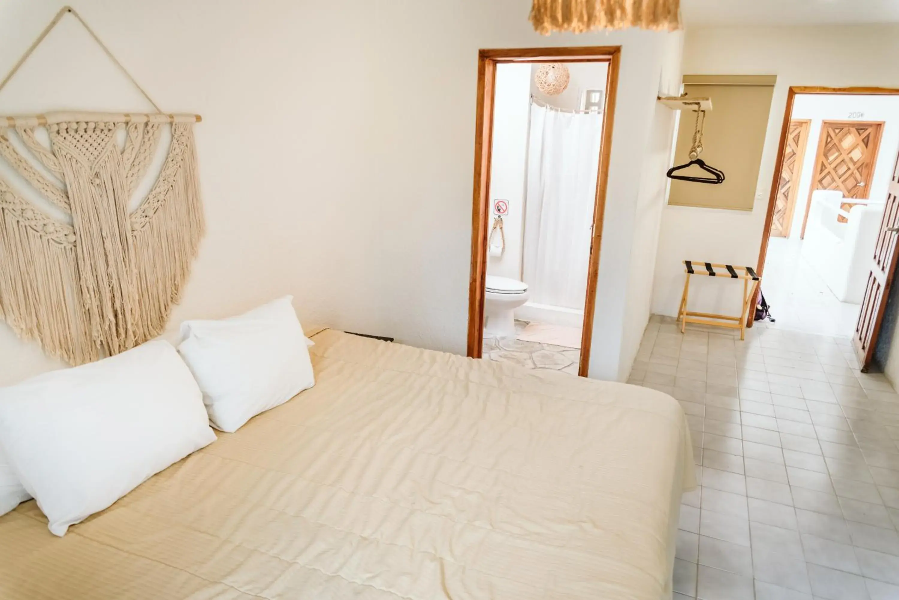 Deluxe King Room in Ahava Hotel Deluxe King Room in Ahava Hotel