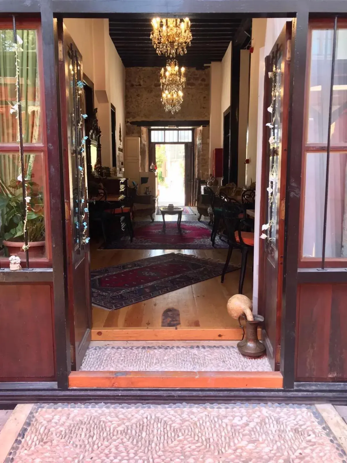 Restaurant/places to eat in Cedrus Hotel Restaurant/places to eat in Cedrus Hotel