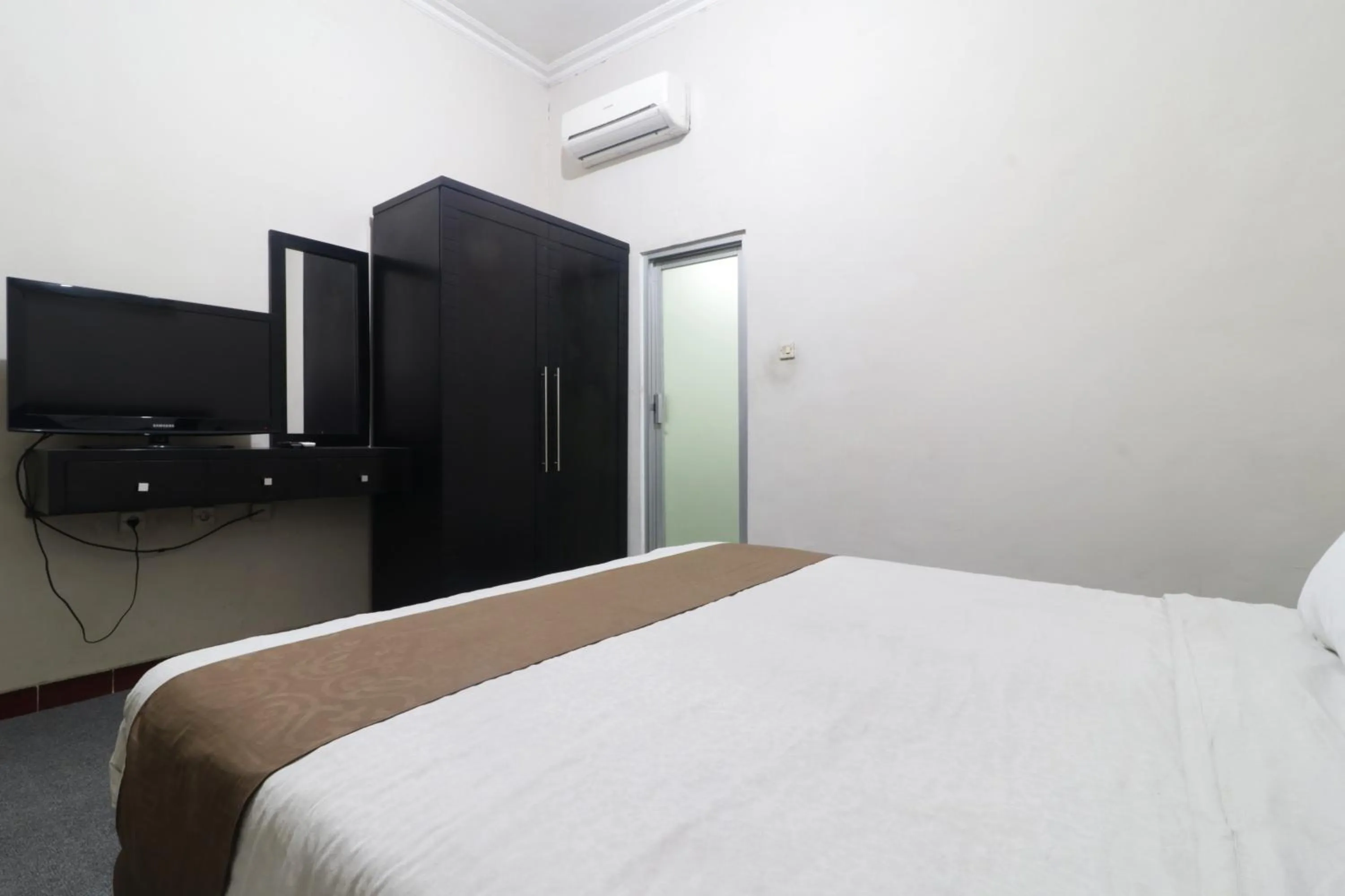 TV and multimedia, Bed in Hotel Antariksa