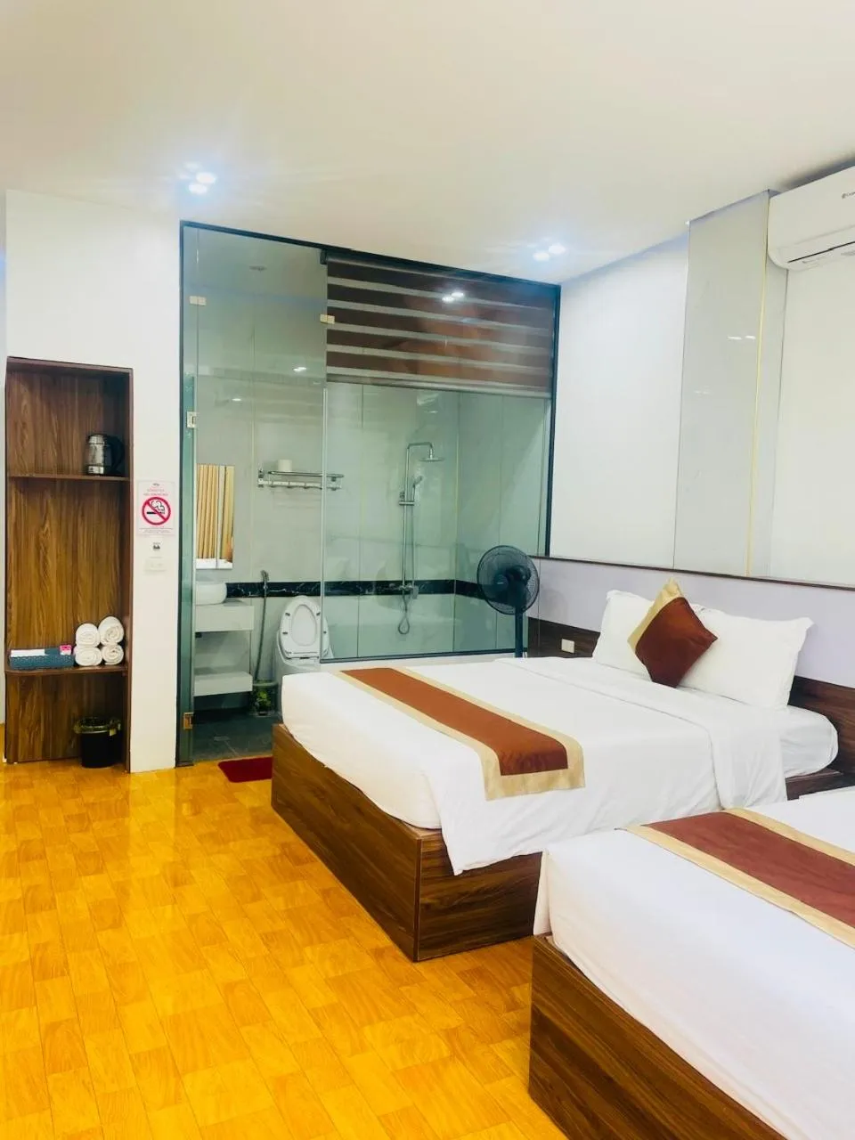 Bedroom, Bed in TAM COC SUNSHINE HOTEL