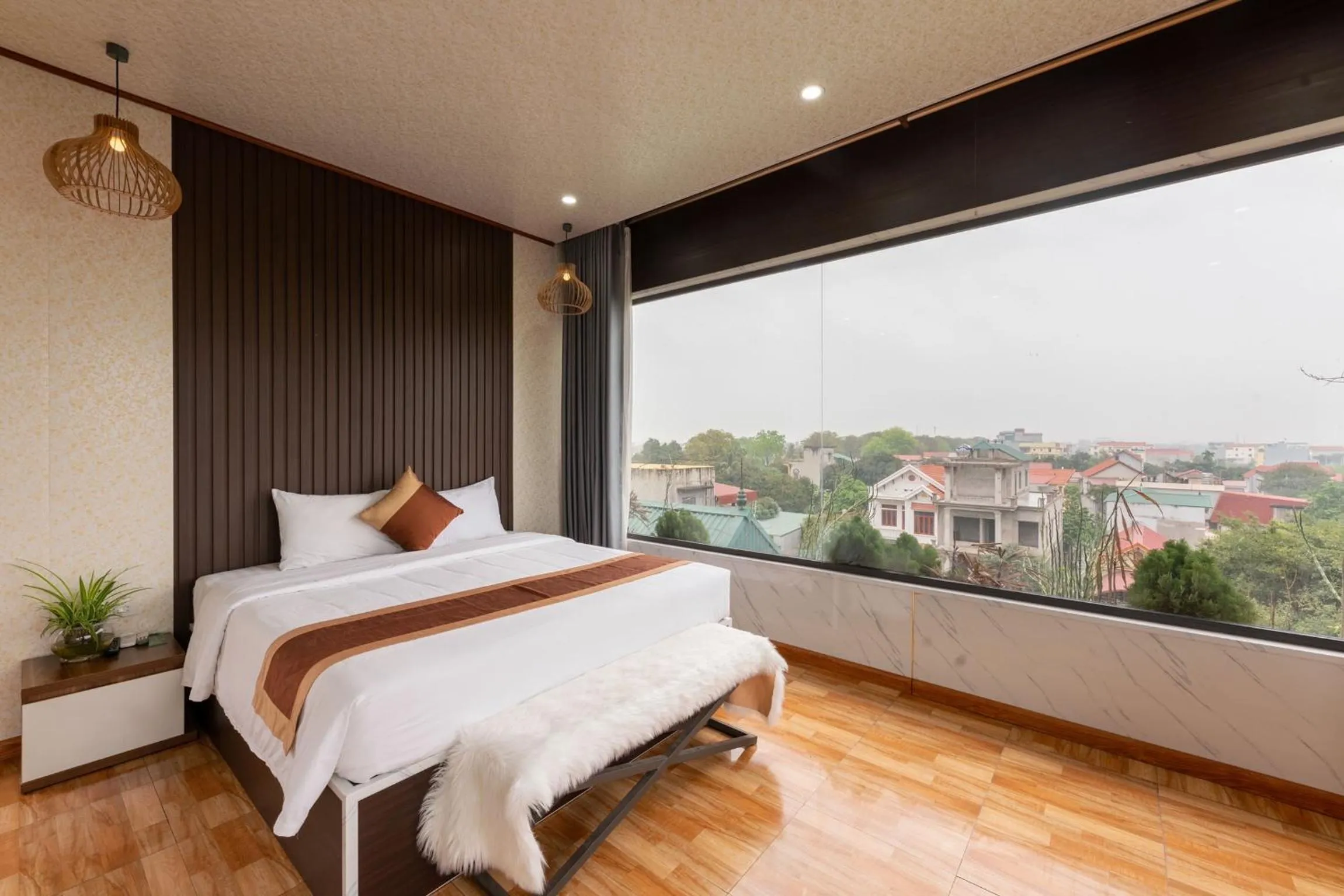 Bed in TAM COC SUNSHINE HOTEL