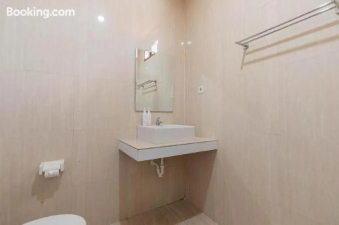 Bathroom in Komala Homestay