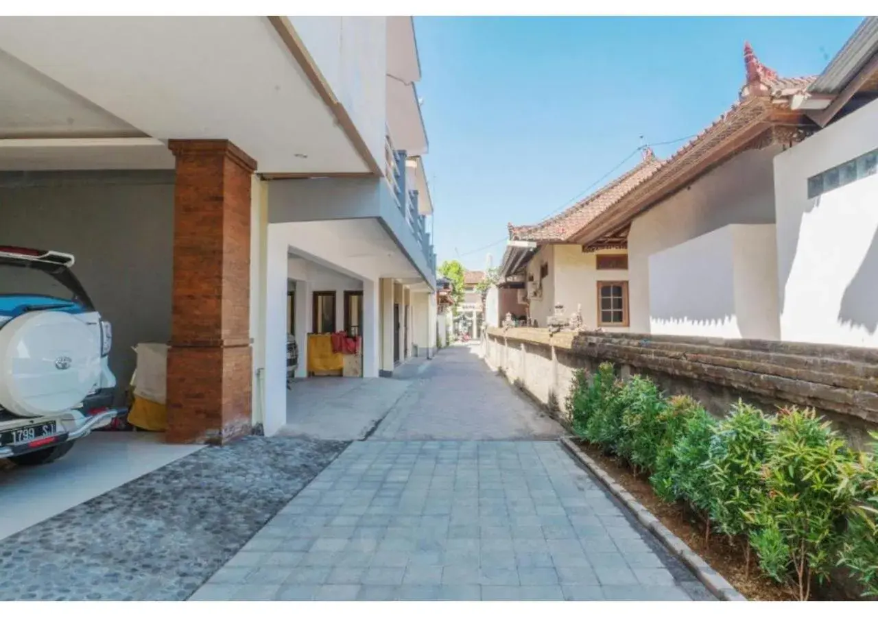 Property building in Komala Homestay Property building in Komala Homestay