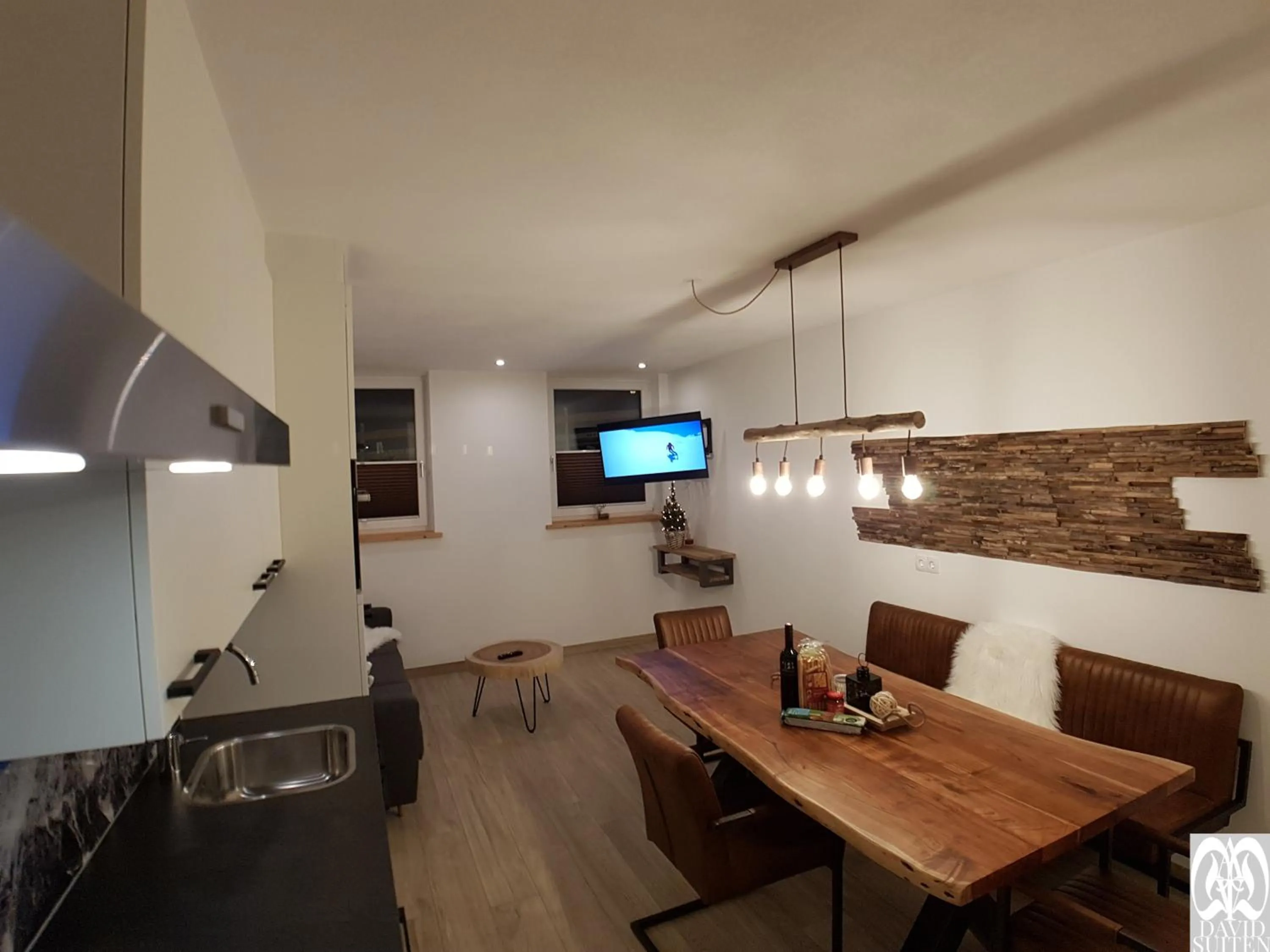 Communal lounge/ TV room in DAVID SUITEN