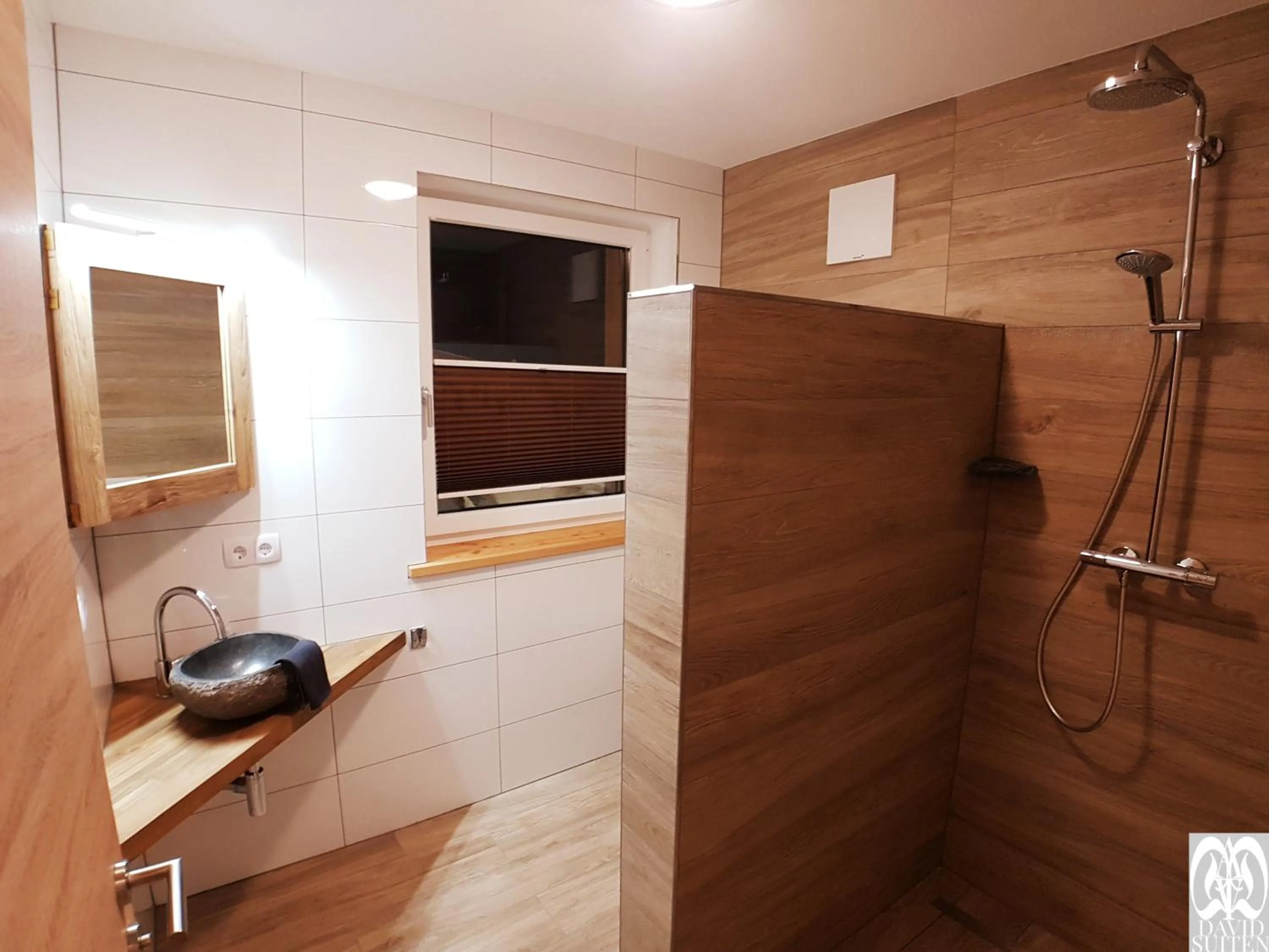 Bathroom in DAVID SUITEN