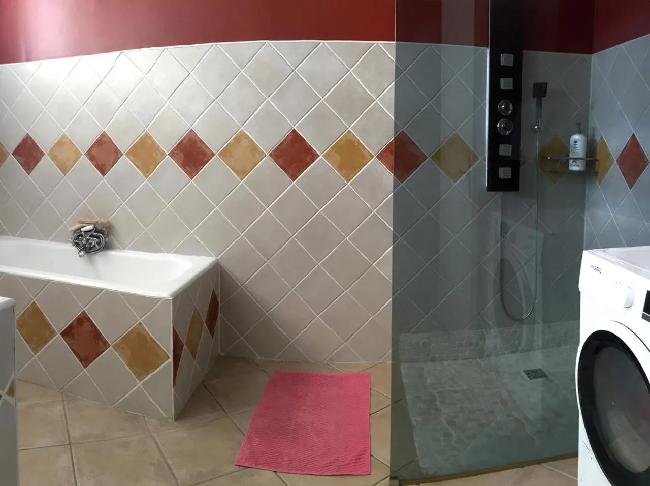 Bathroom in La Cigaline