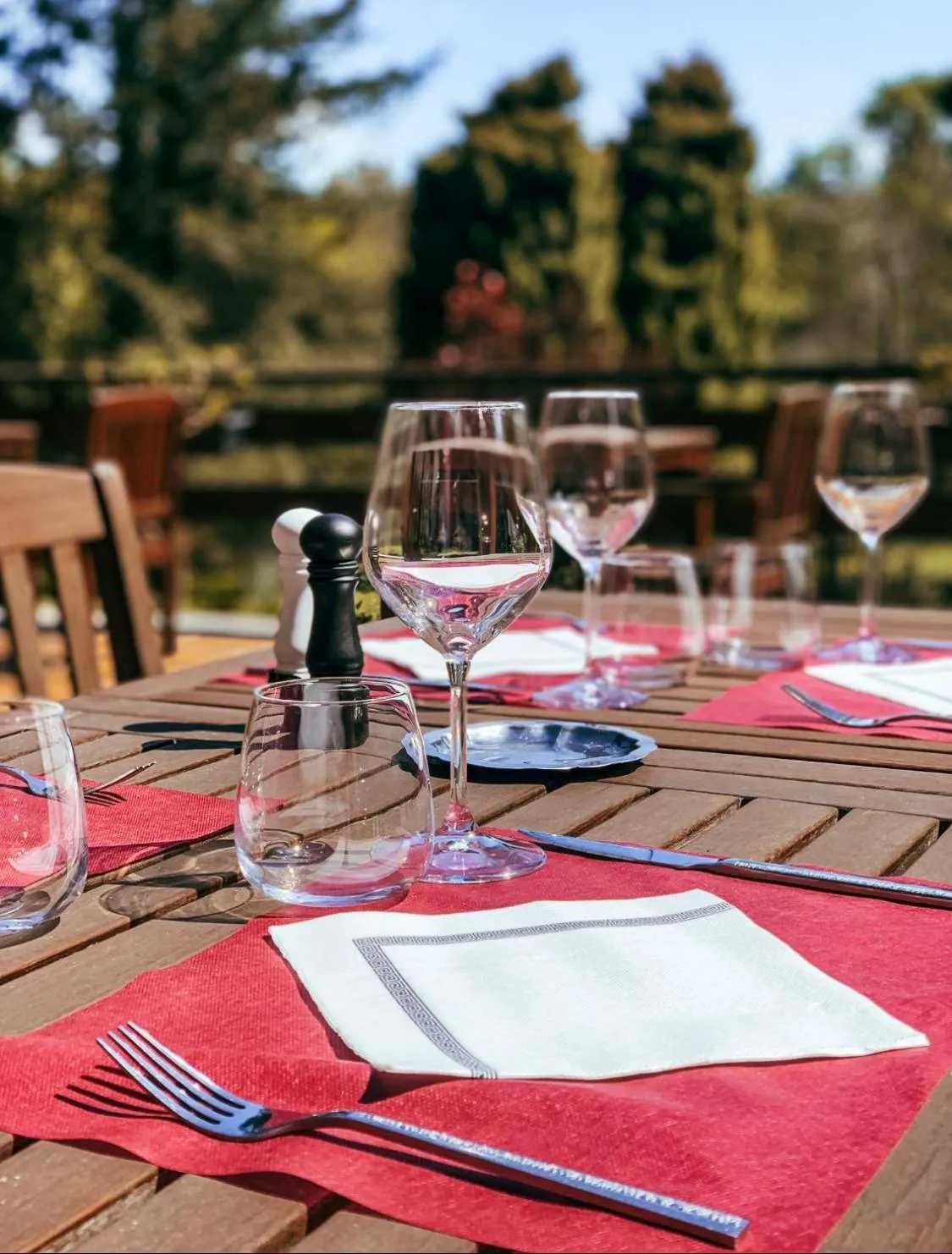 Restaurant/places to eat in Garden & City Capvern-les-Bains