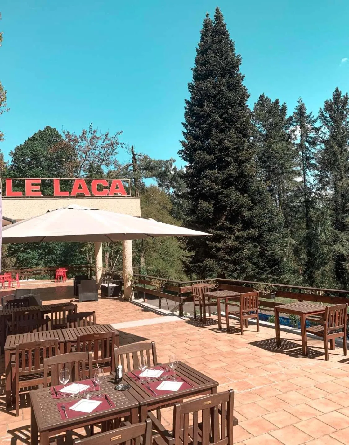 Restaurant/places to eat in Garden & City Capvern-les-Bains