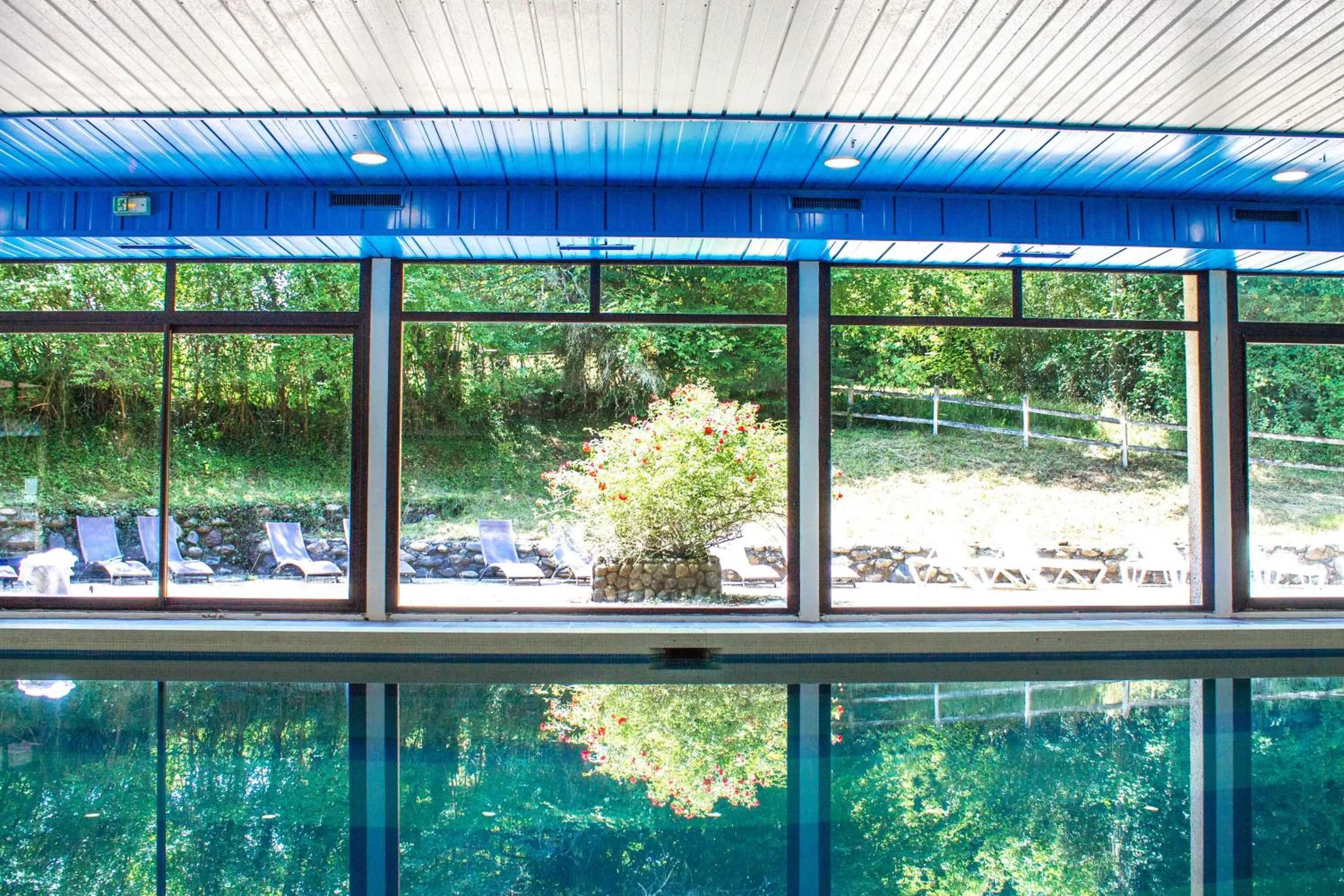 Swimming pool in Garden & City Capvern-les-Bains