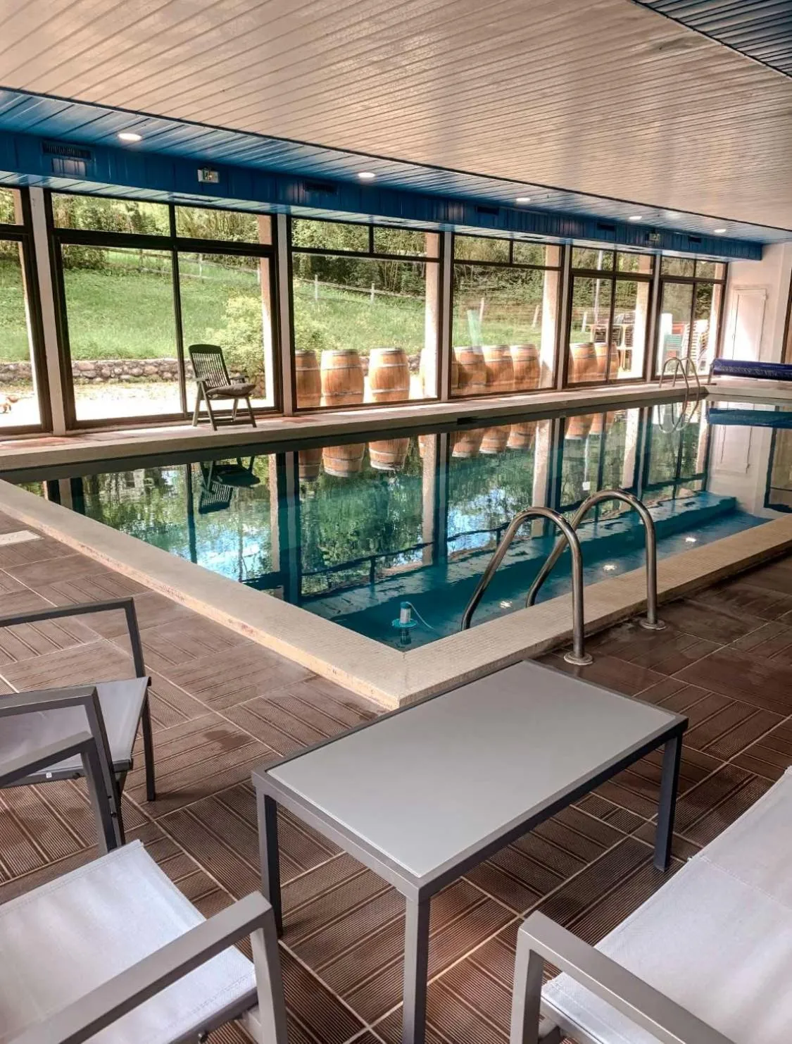 Pool view in Garden & City Capvern-les-Bains