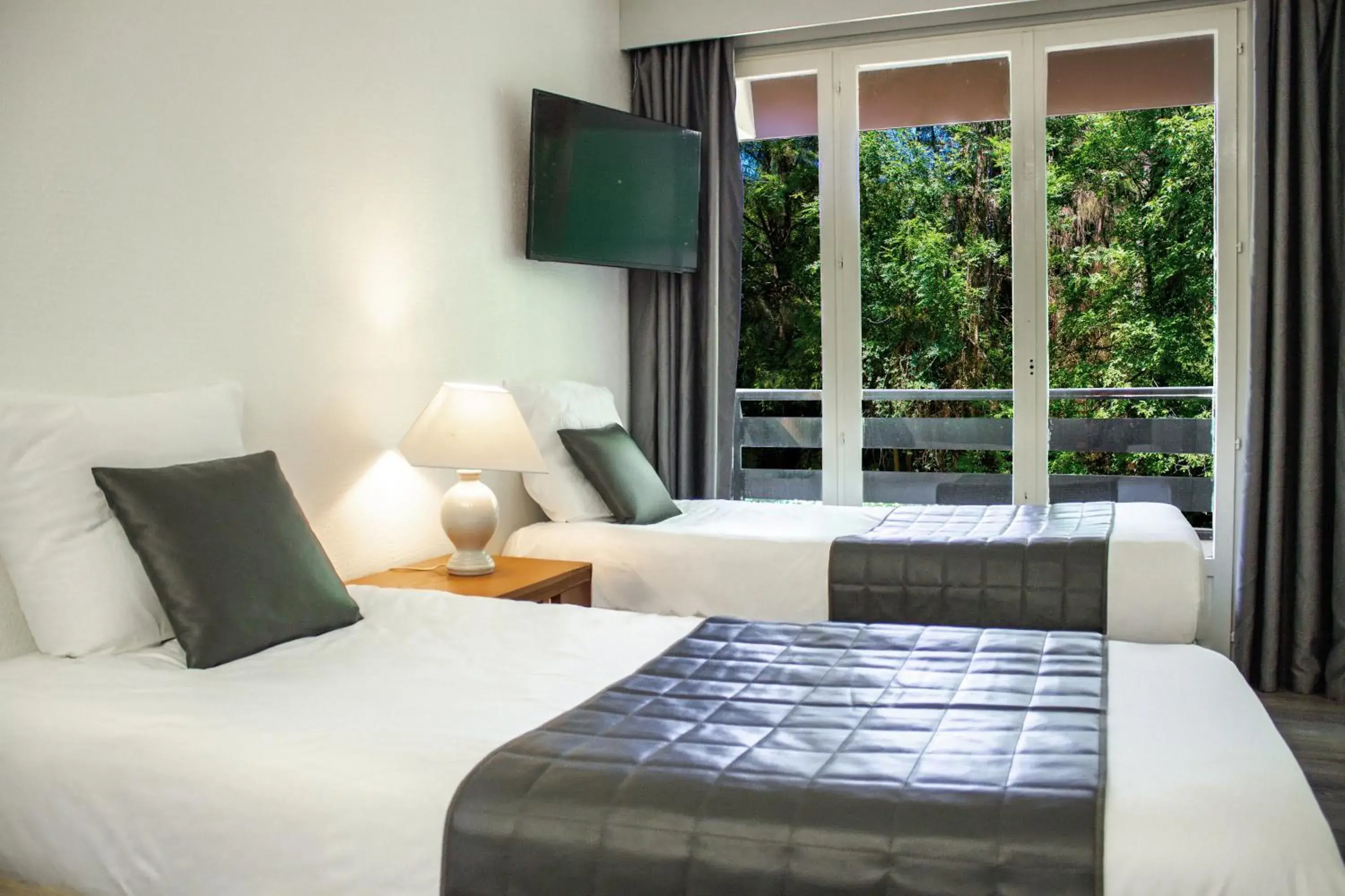 Twin Room in Garden & City Capvern-les-Bains Twin Room in Garden & City Capvern-les-Bains