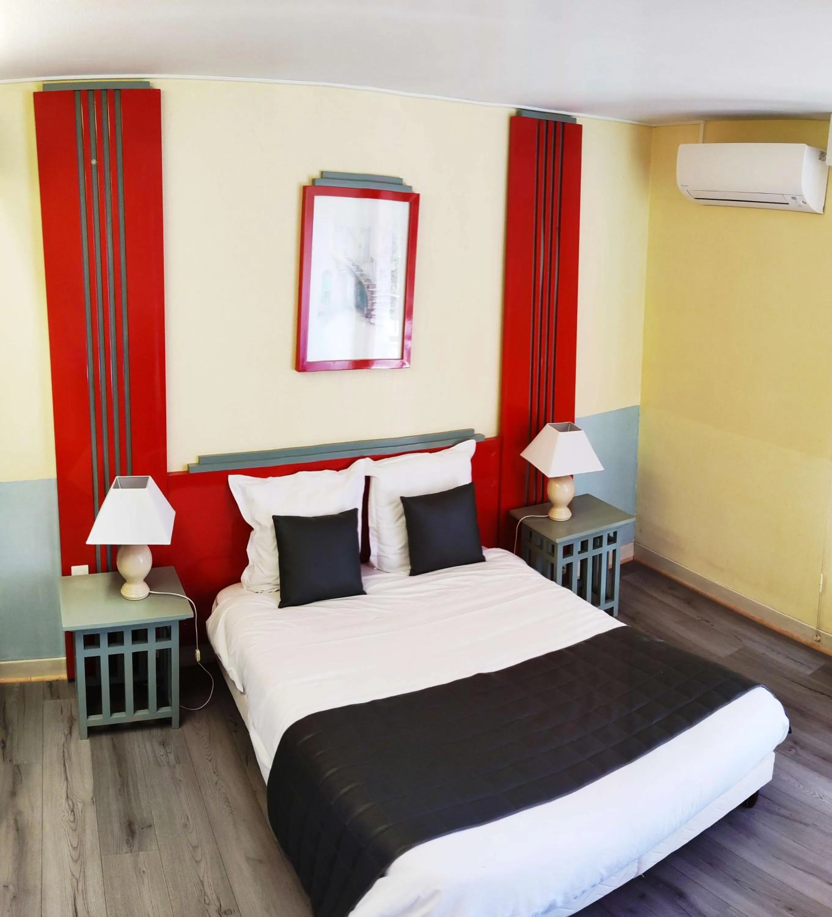Bed in Garden & City Capvern-les-Bains