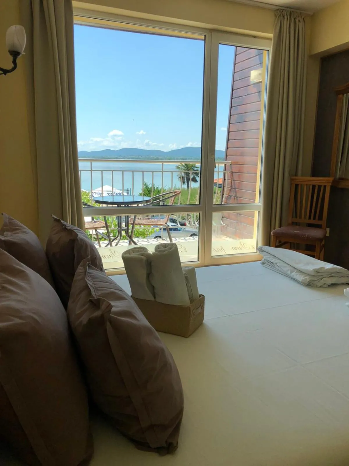 Bed in Family Hotel Littoral