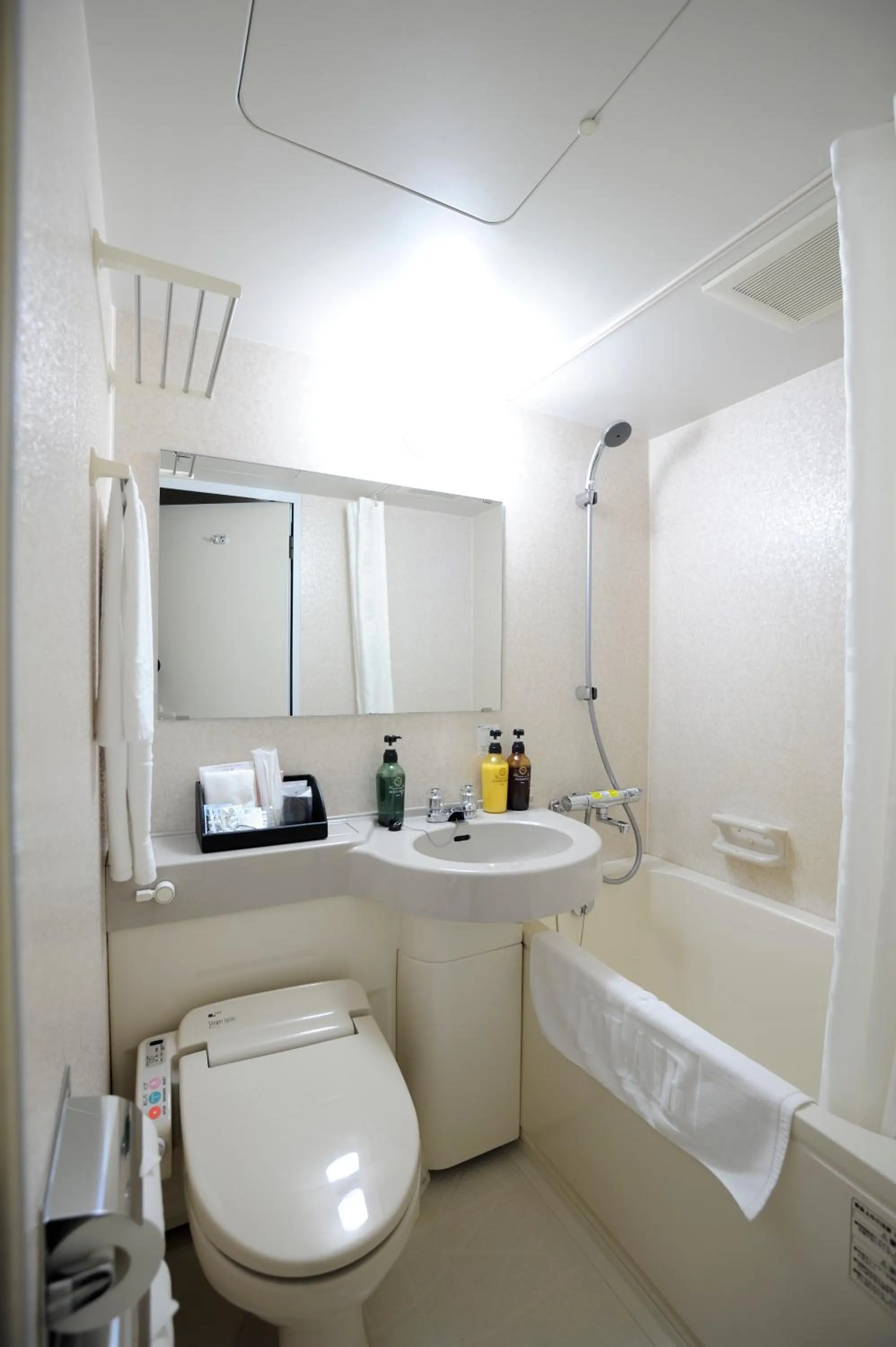 Shower in Hotel Eclair Hakata