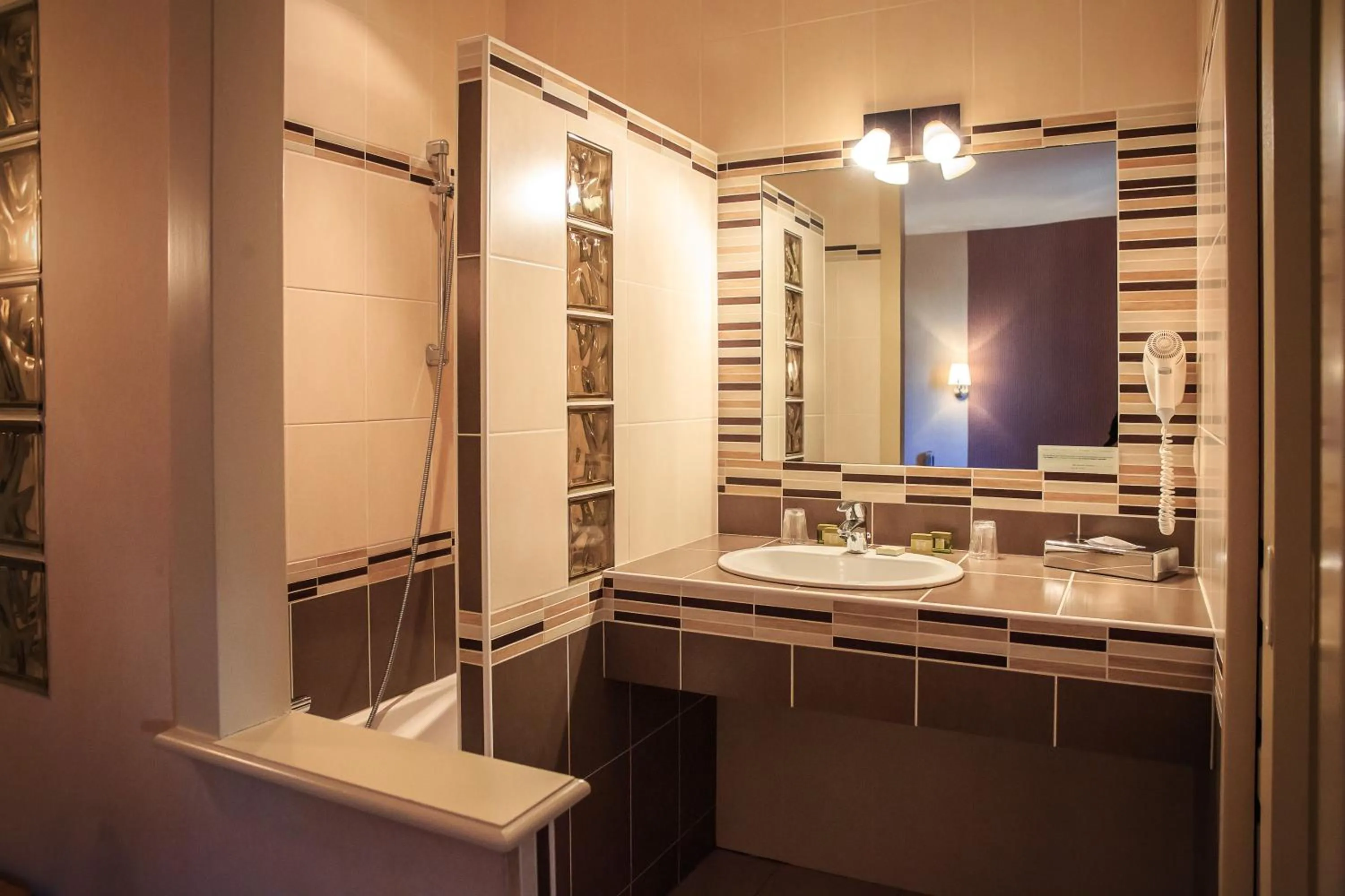 Hostellerie d'Héloïse Logis