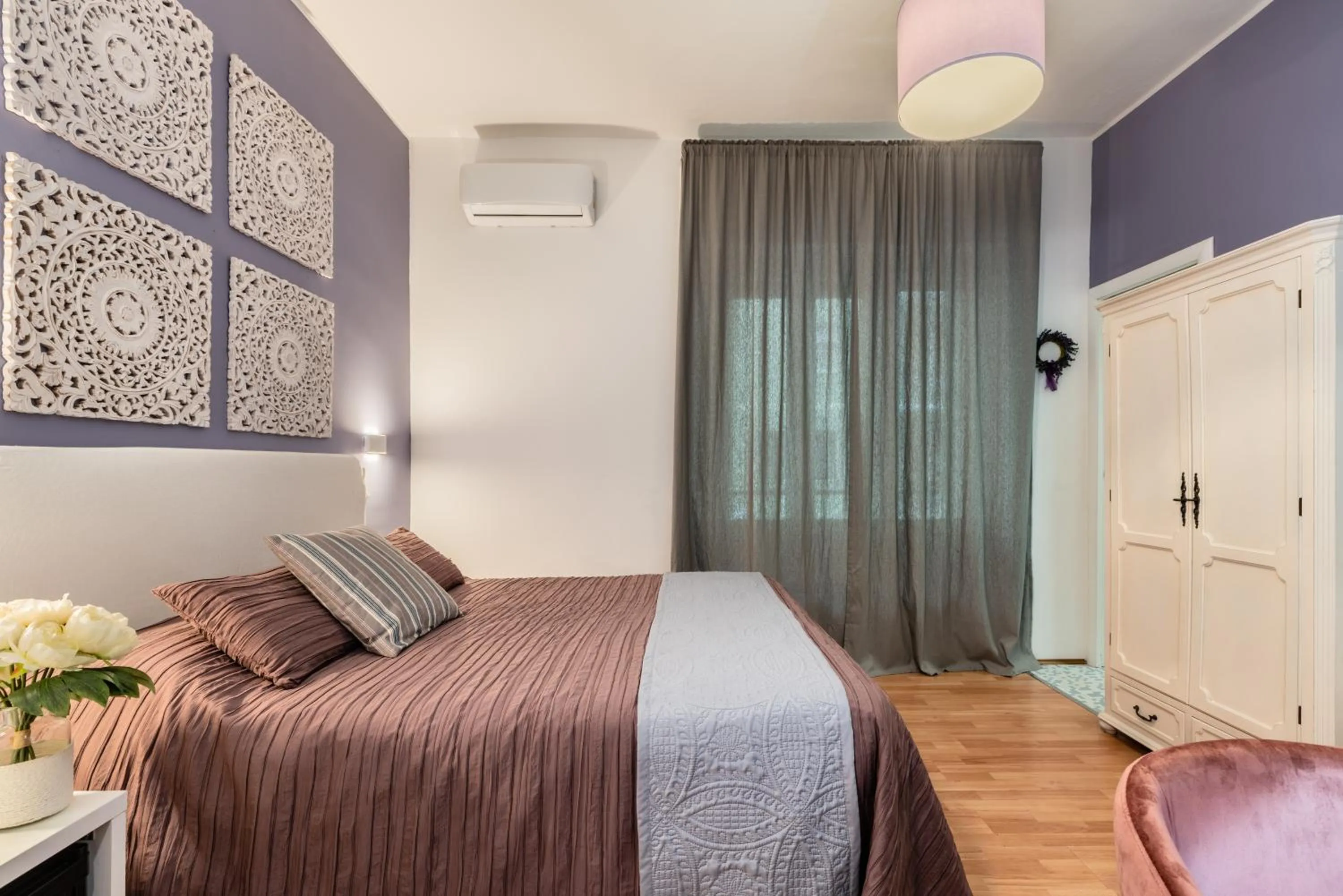 Photo of the whole room, Bed in Fior Di Loto Rooms