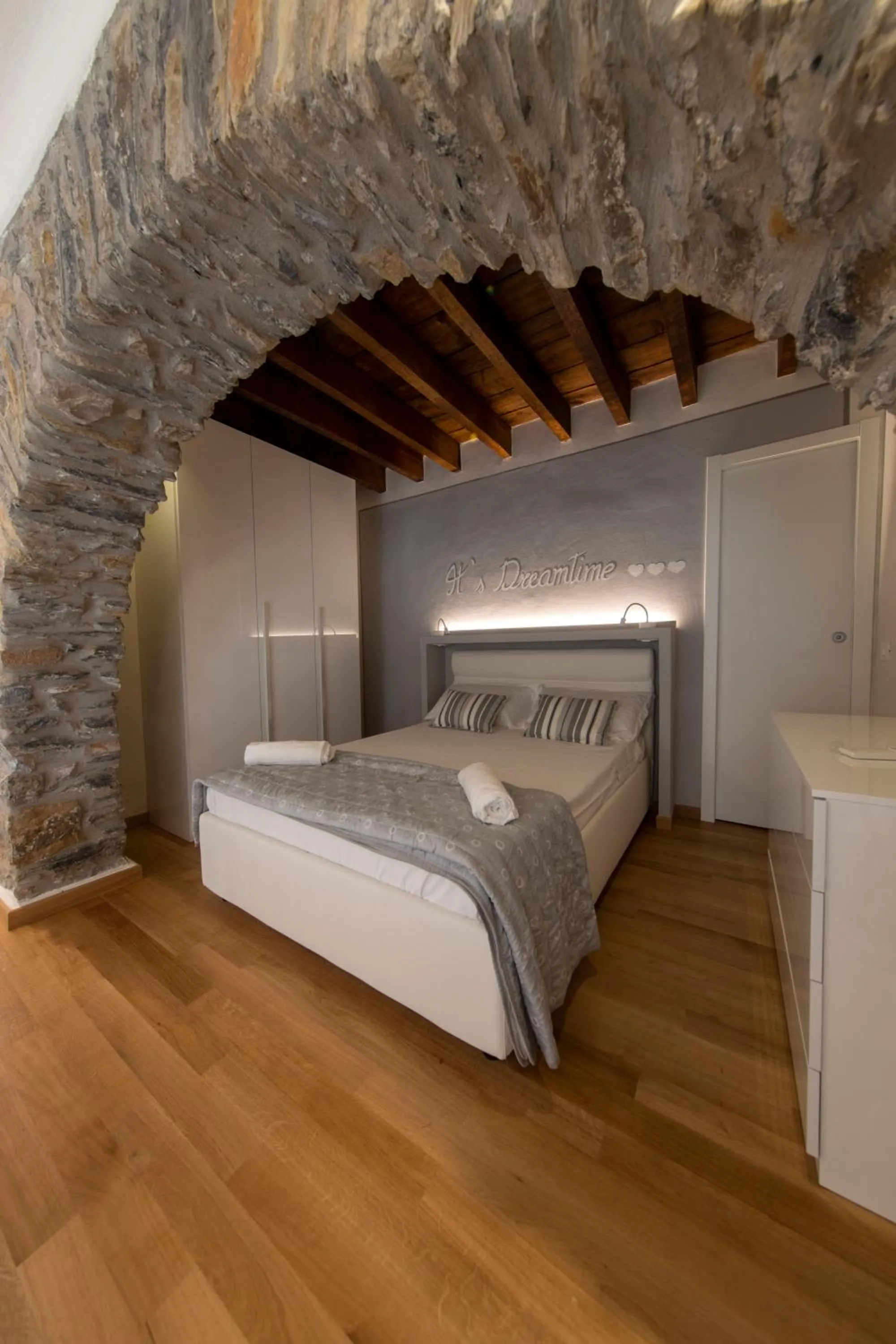 Photo of the whole room, Bed in Center Loft Apartment