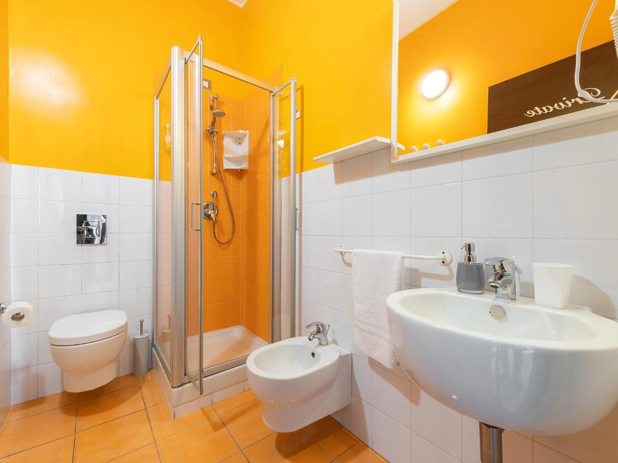 Bathroom in Thanit Rooms