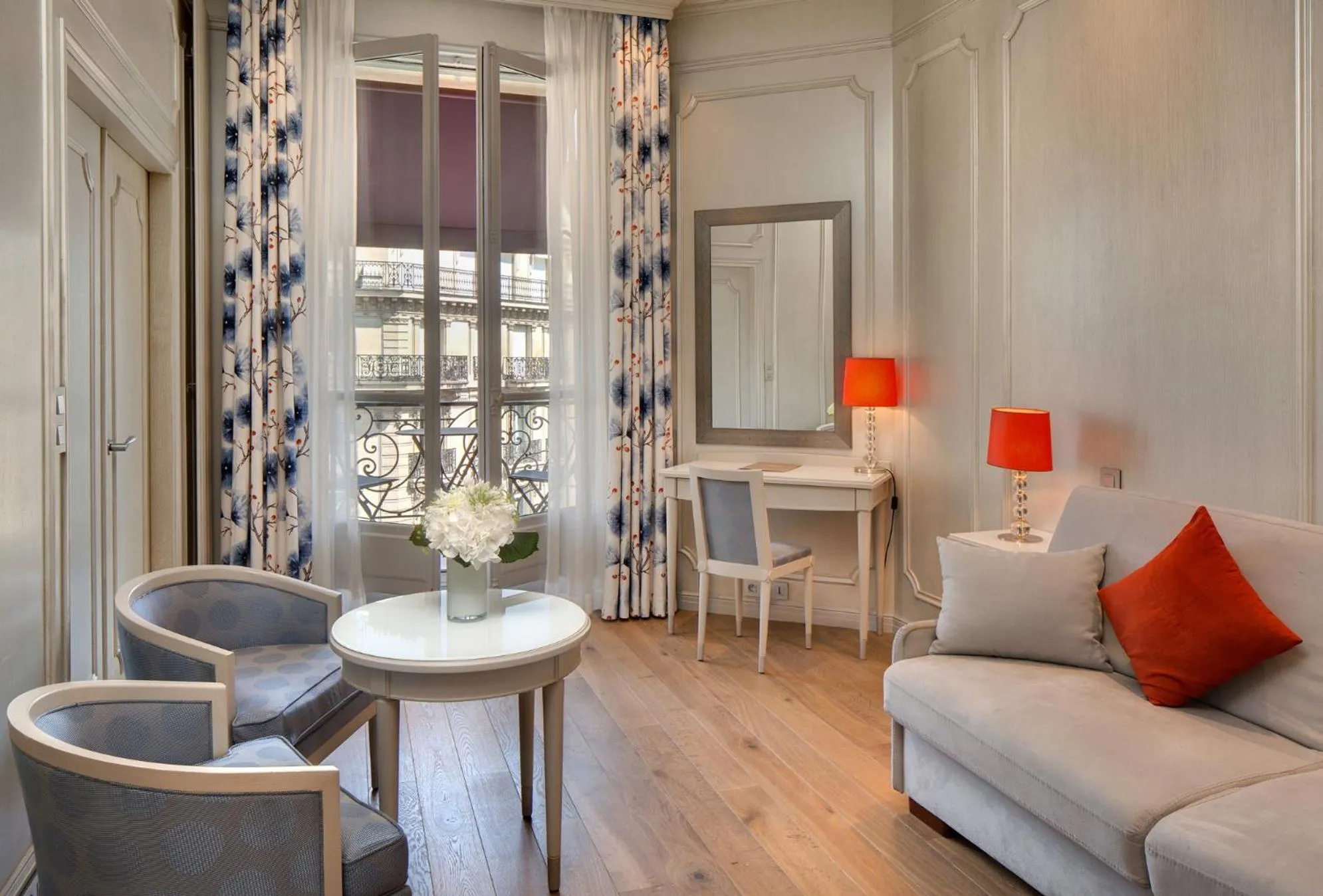 Bedroom in Hôtel Château Frontenac