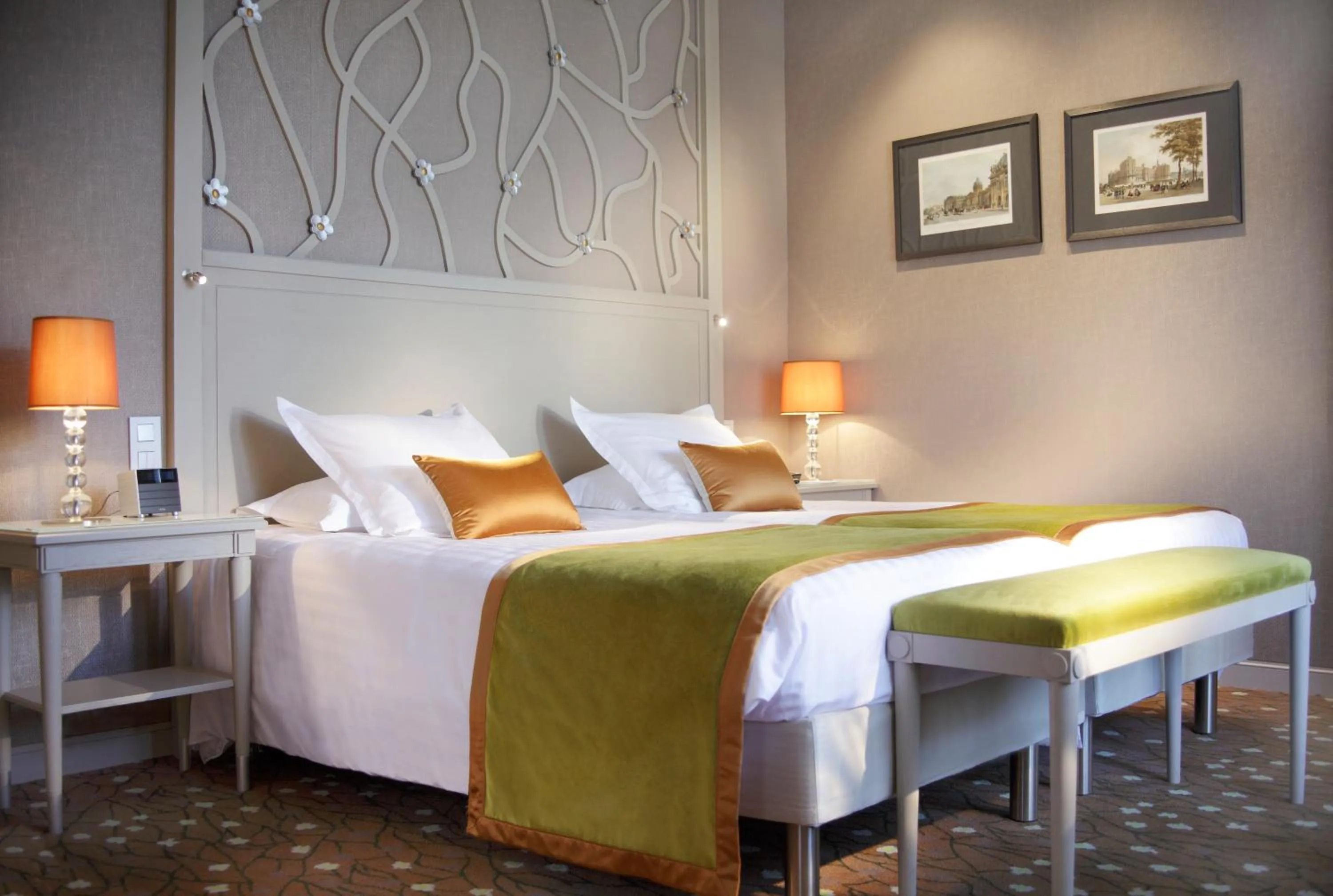 Bedroom, Bed in Hôtel Château Frontenac