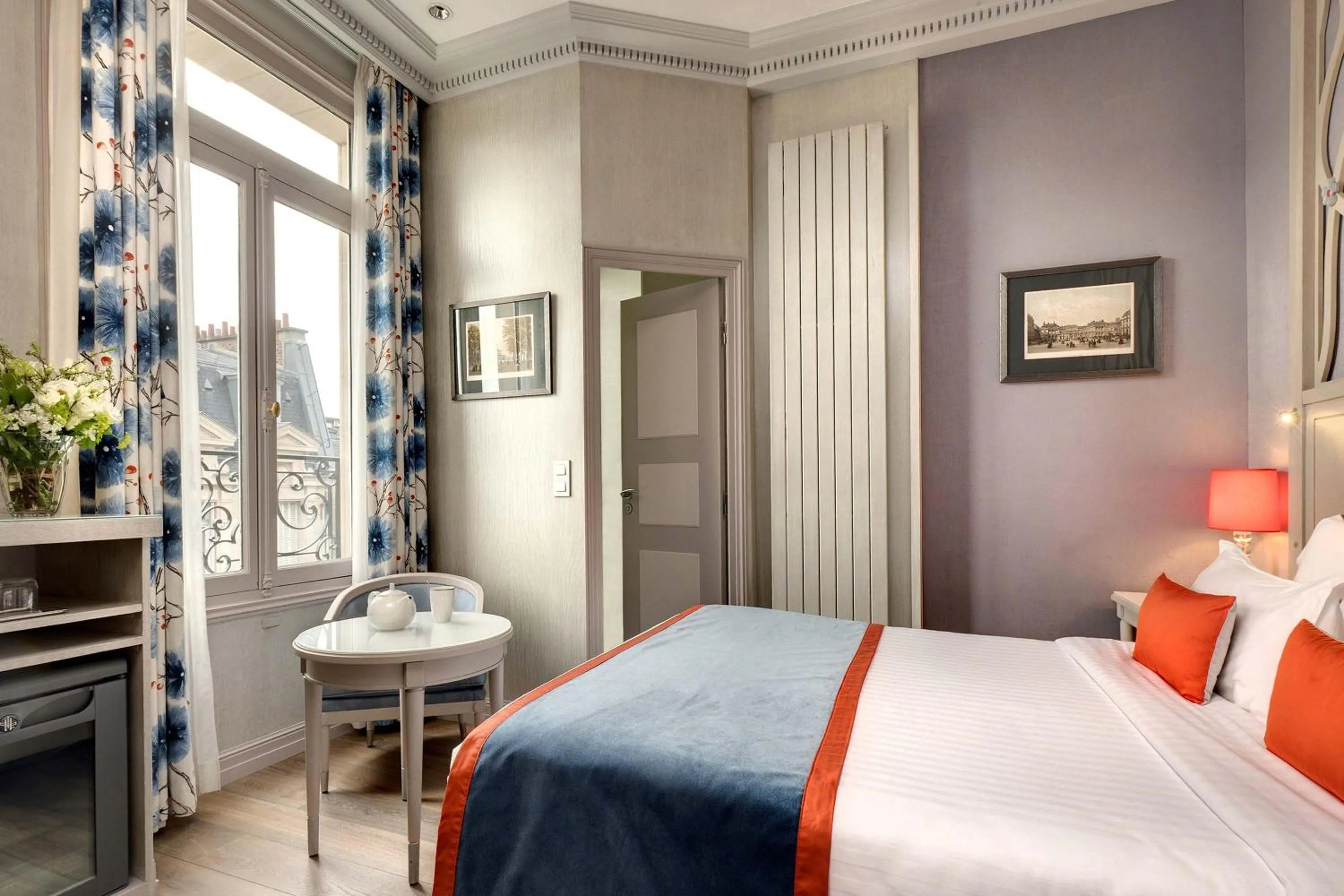 Bedroom, Bed in Hôtel Château Frontenac