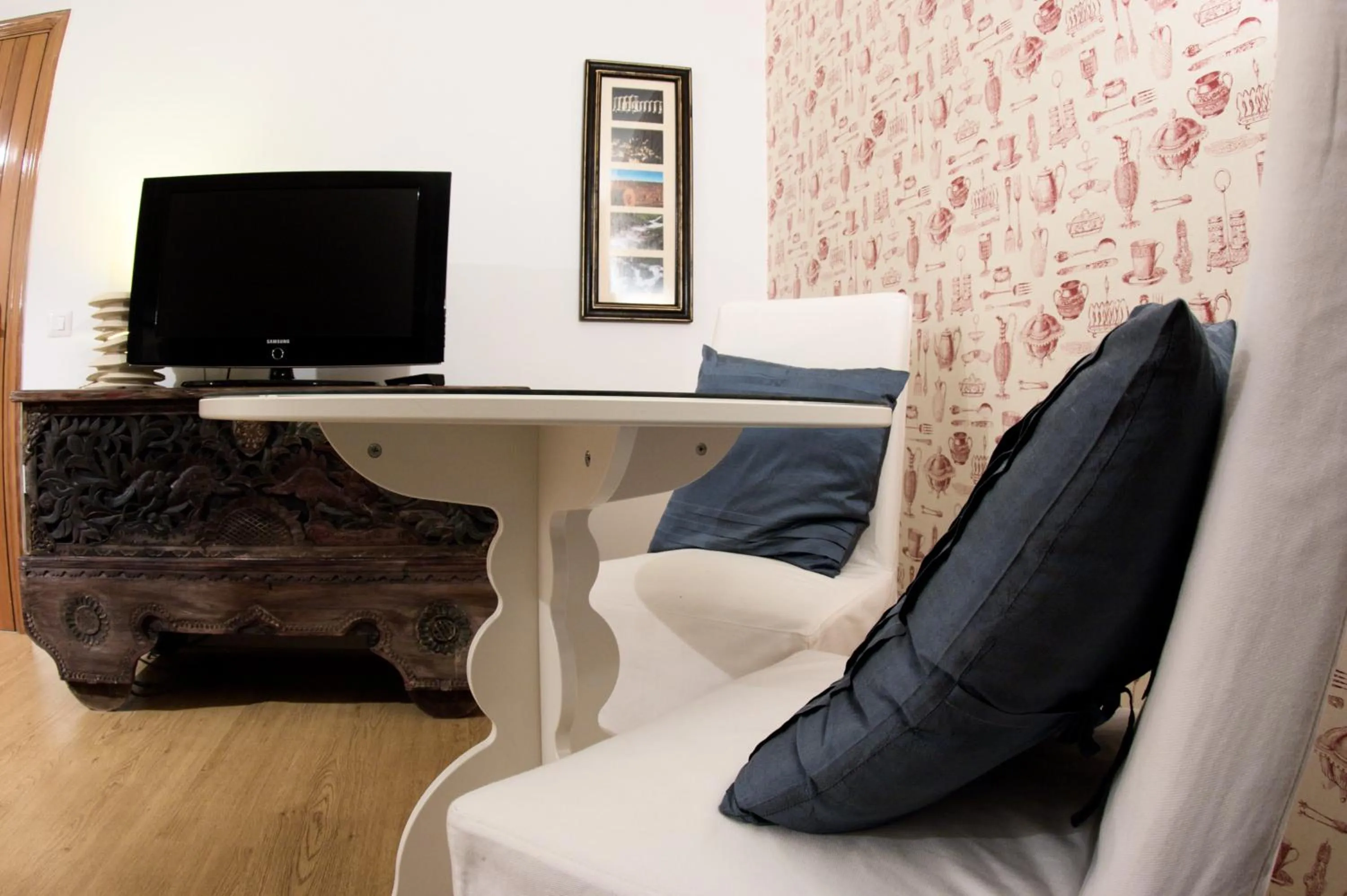 Photo of the whole room in B&B La Cuntana