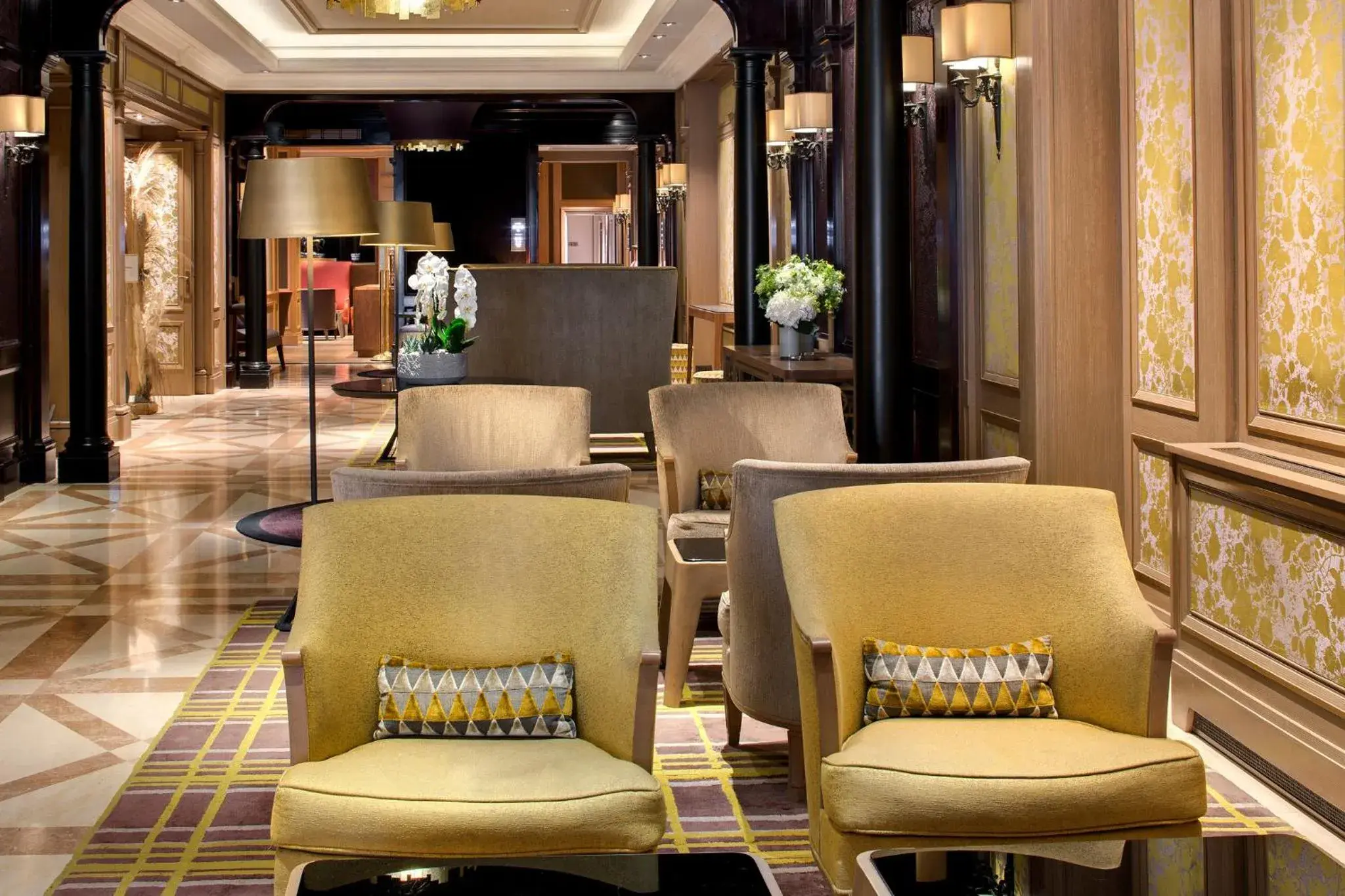 Lobby or reception in Rochester Champs Elysees Lobby or reception in Rochester Champs Elysees