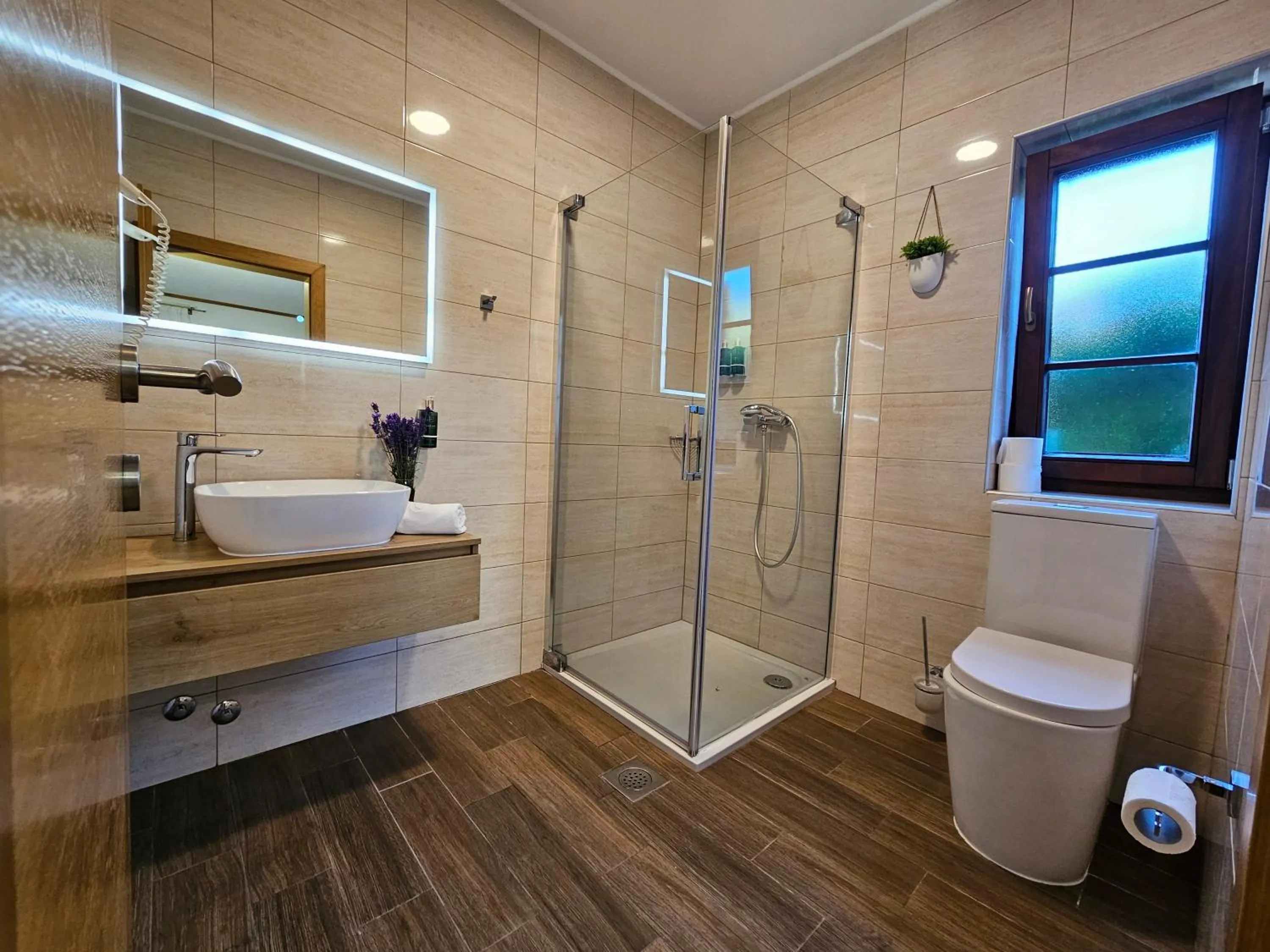 Deluxe King Room in B&B Plitvica Lodge