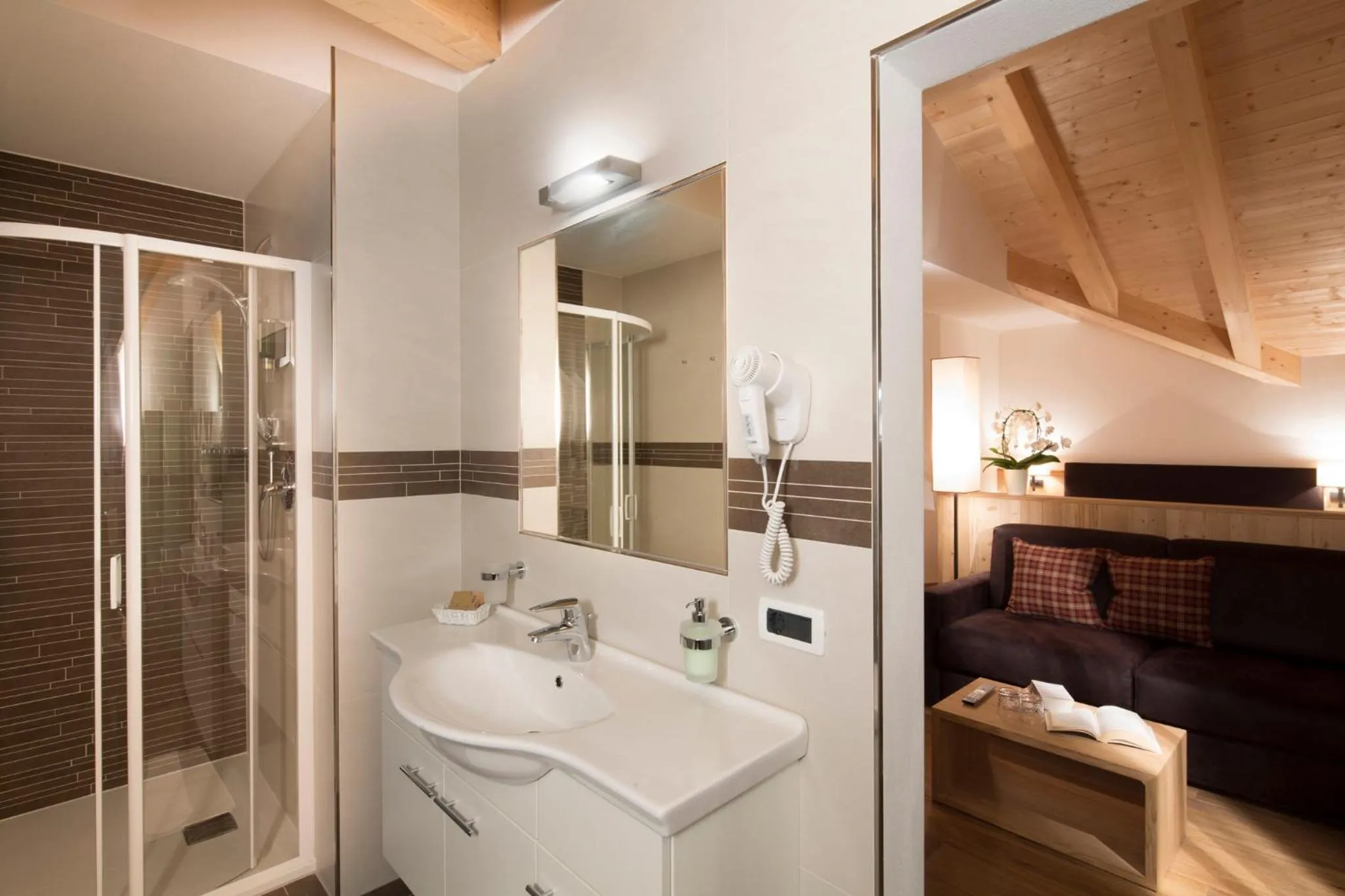 Shower in Hotel Comploj Adults only