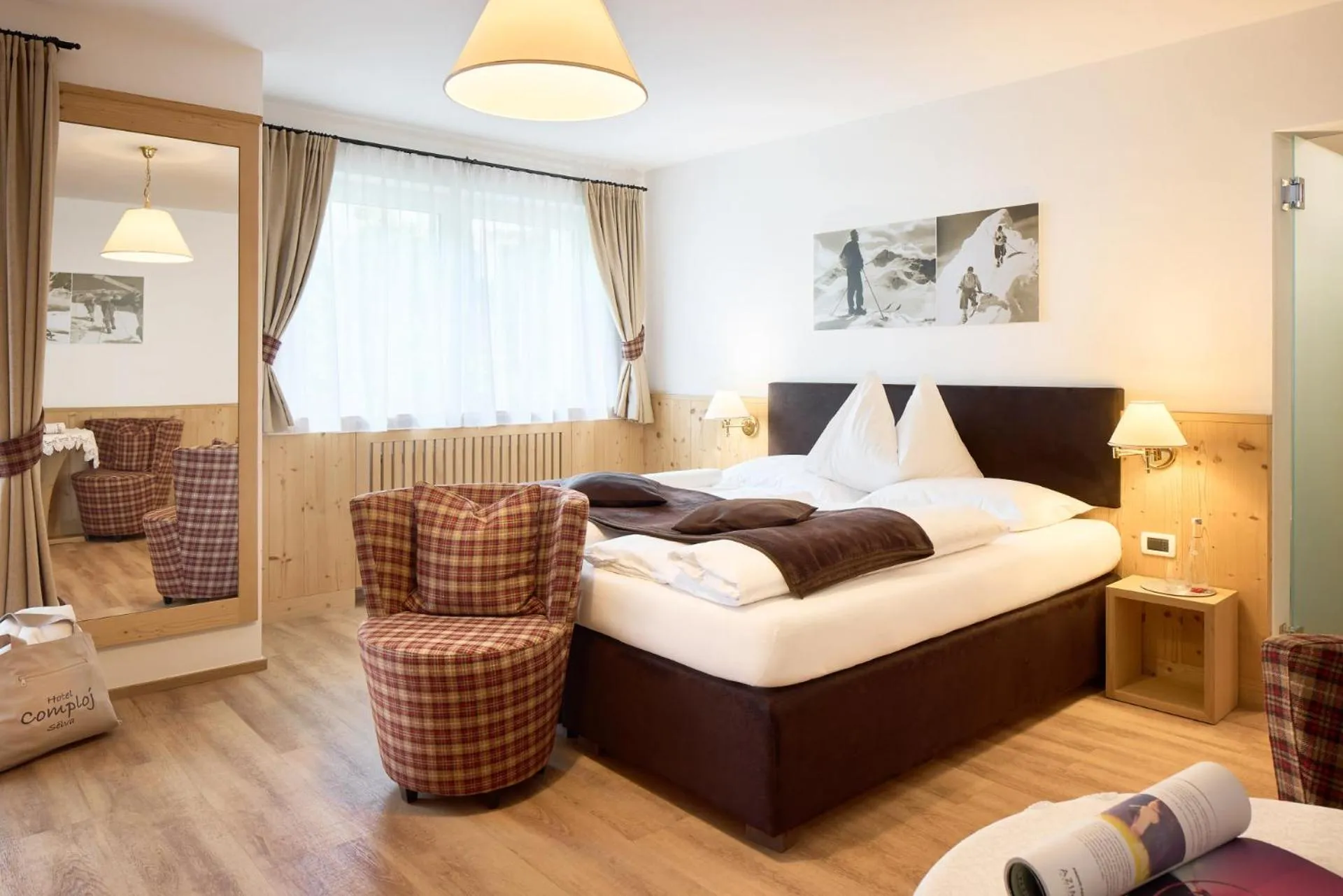 Bed in Hotel Comploj Adults only