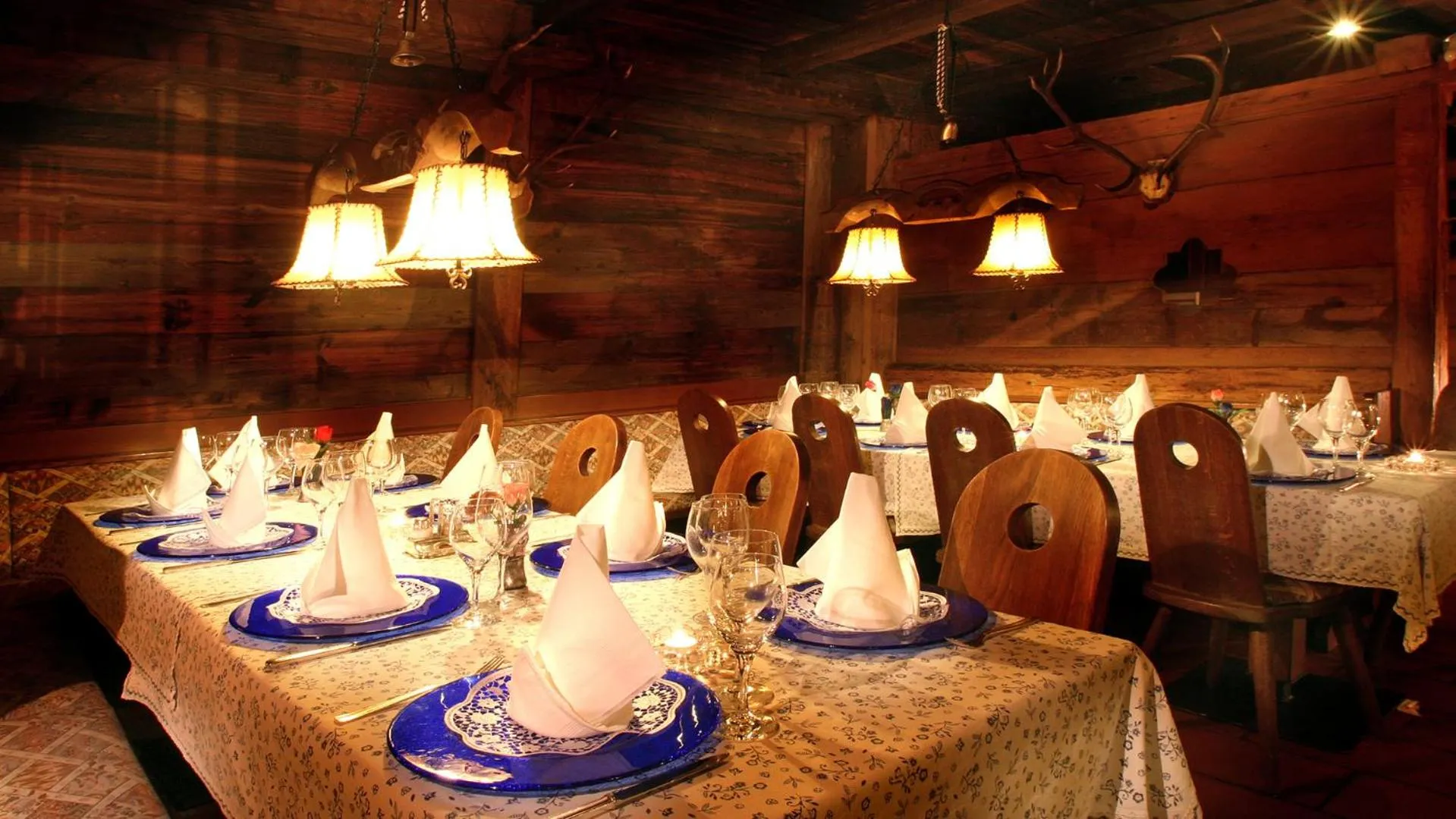 Restaurant/places to eat in Hotel Des Alpes