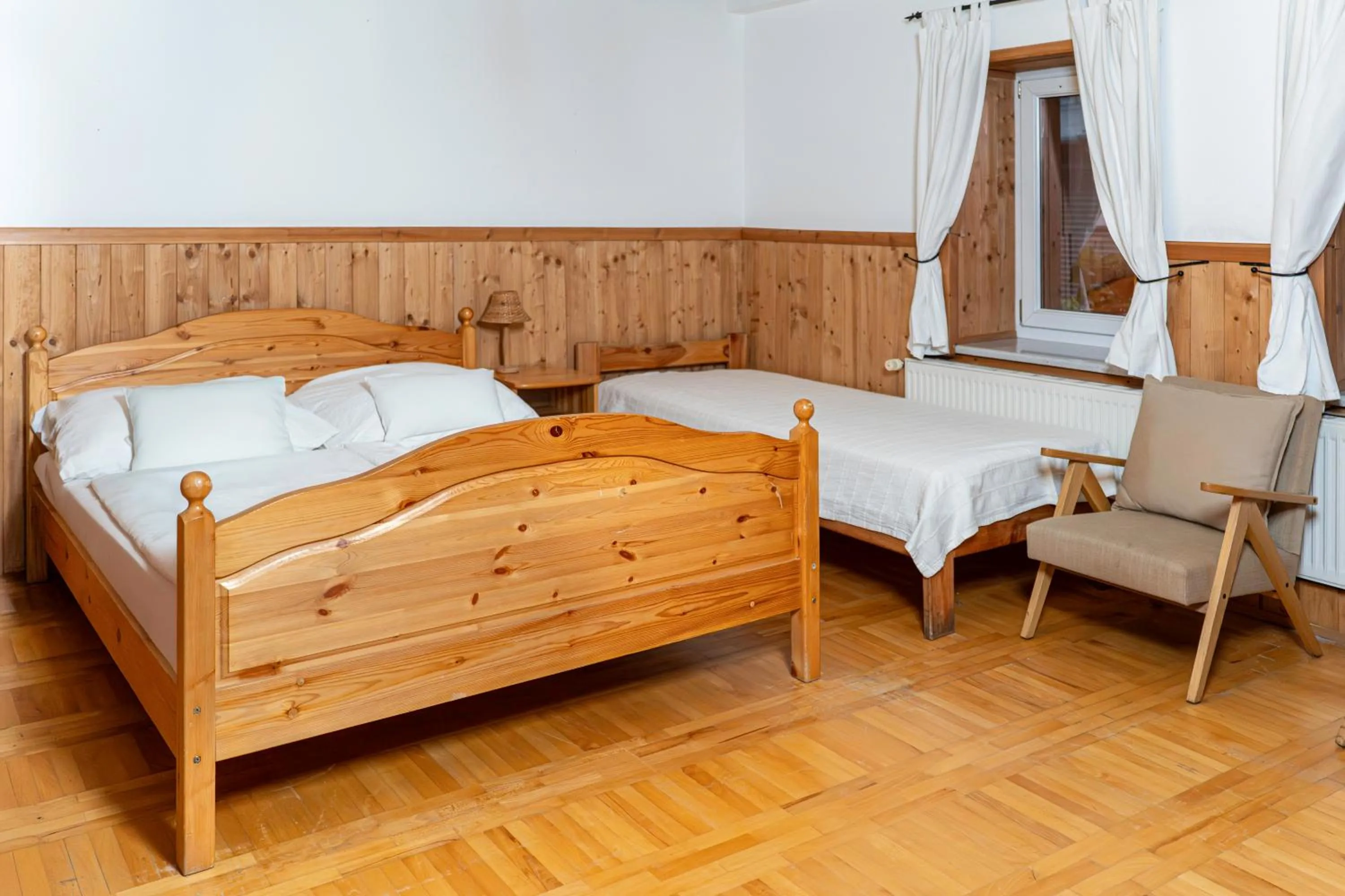 Bed in Vadvirág Vendéglő és Fogadó