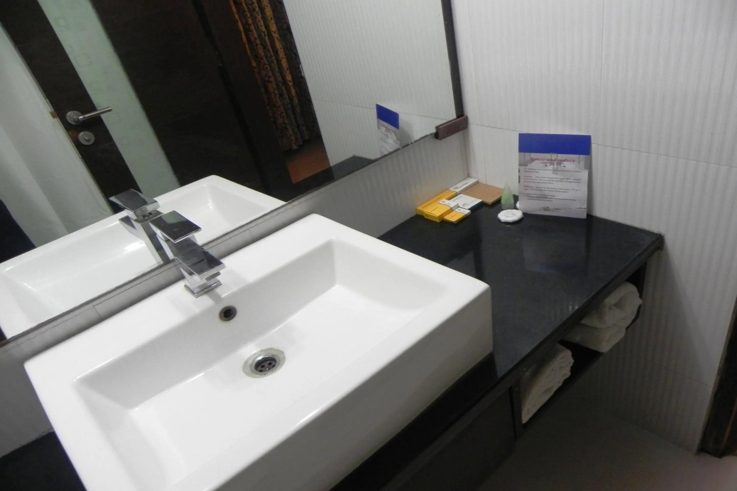 Bathroom in Collection O Reeva Regency