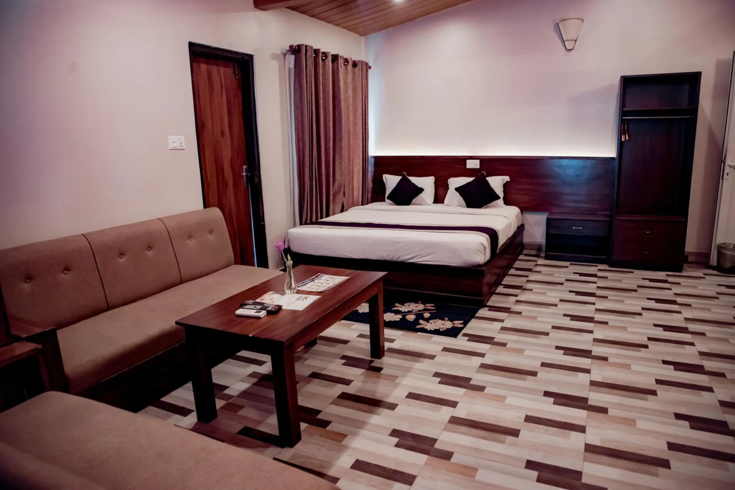 Bed in Busy Bee Resort, Pokhara