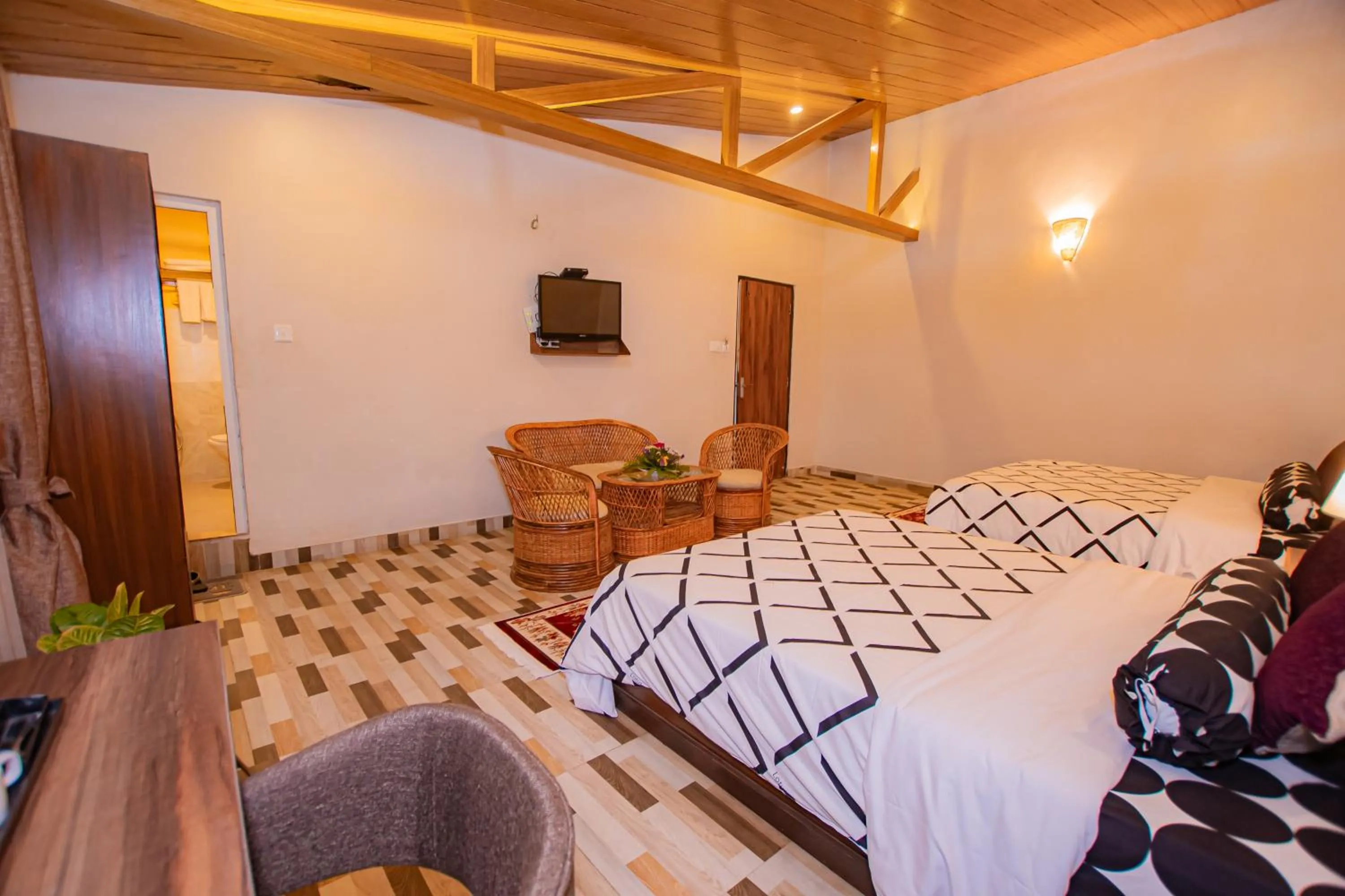 Bed in Busy Bee Resort, Pokhara