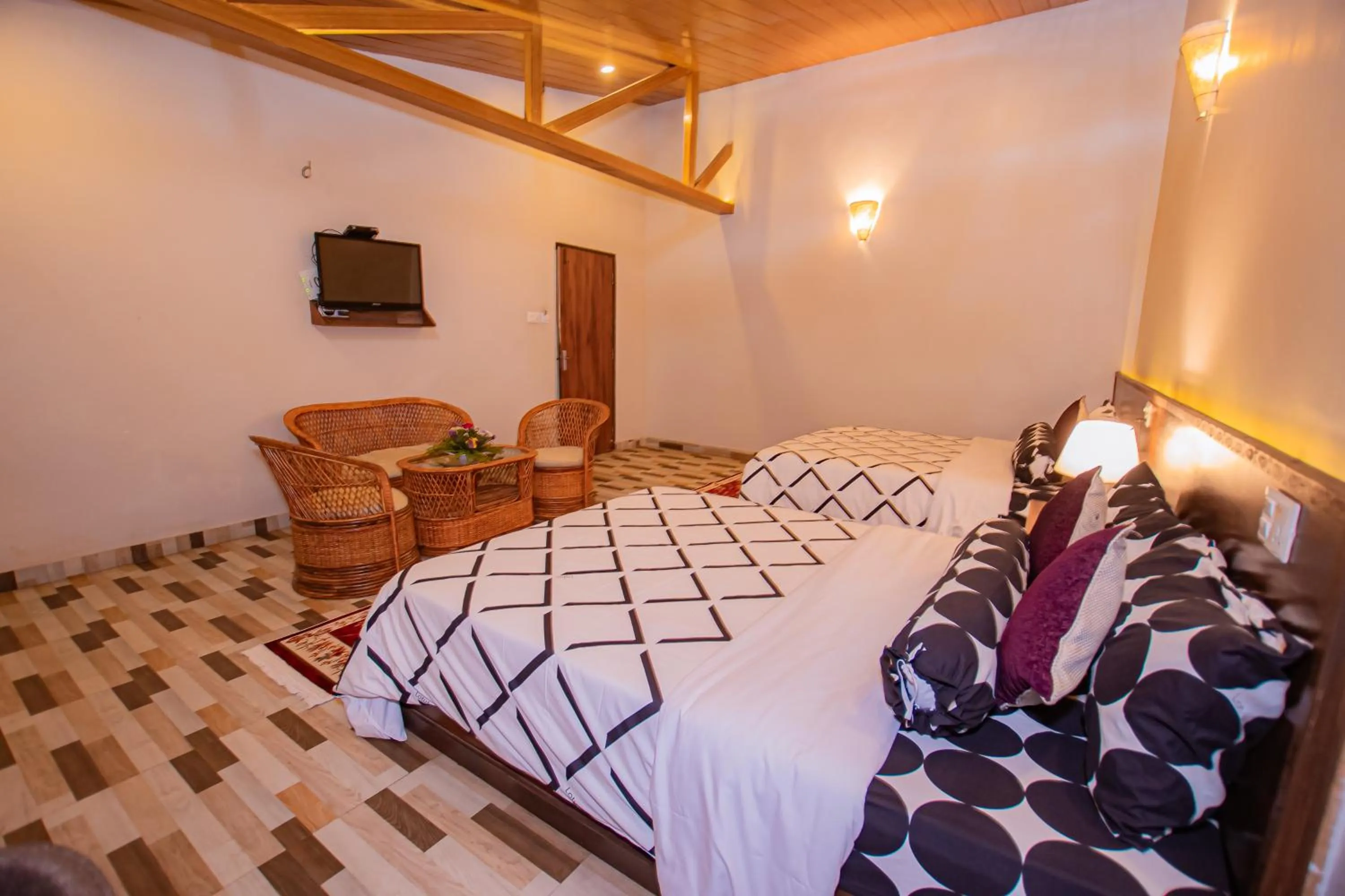 Bed in Busy Bee Resort, Pokhara