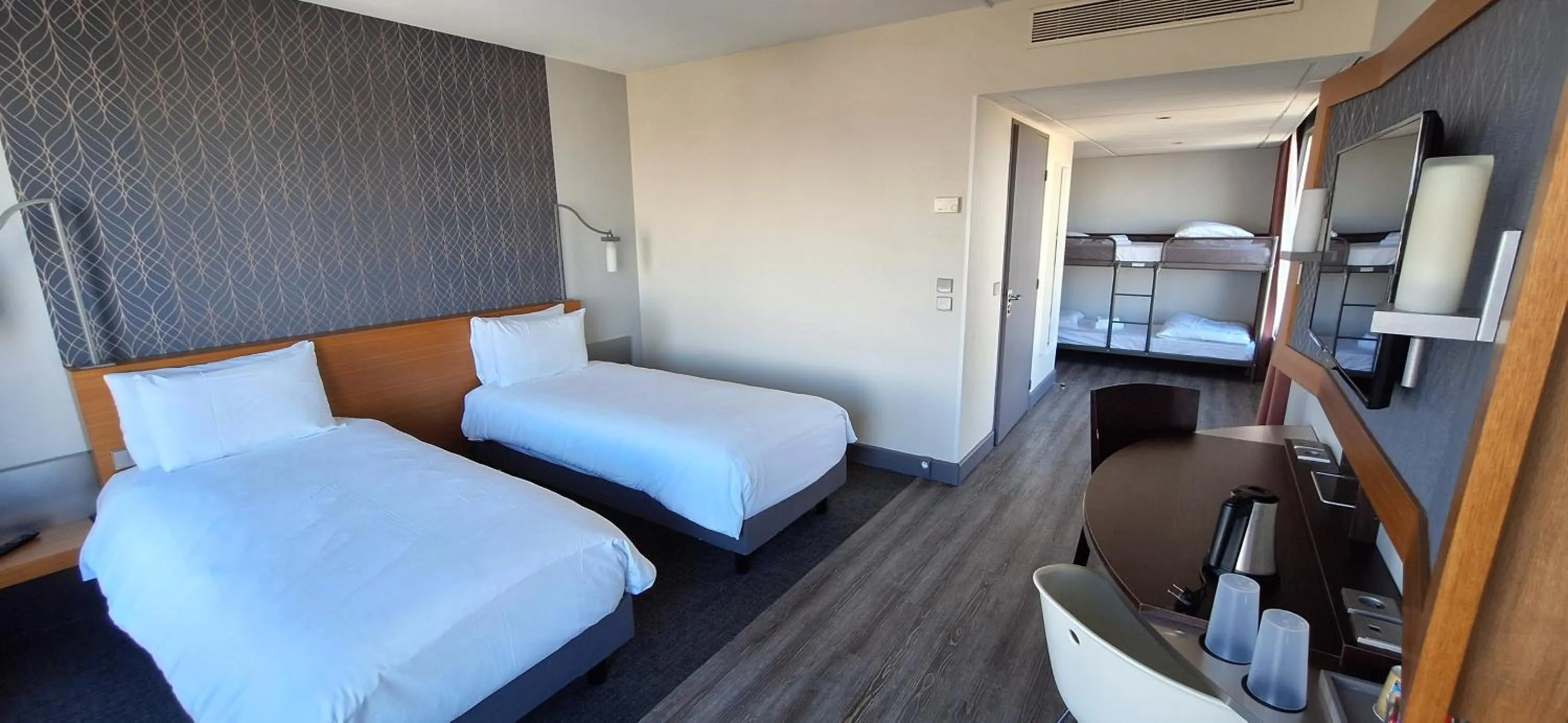 Bedroom, Bed in Mercure Paris Orly Rungis Aéroport