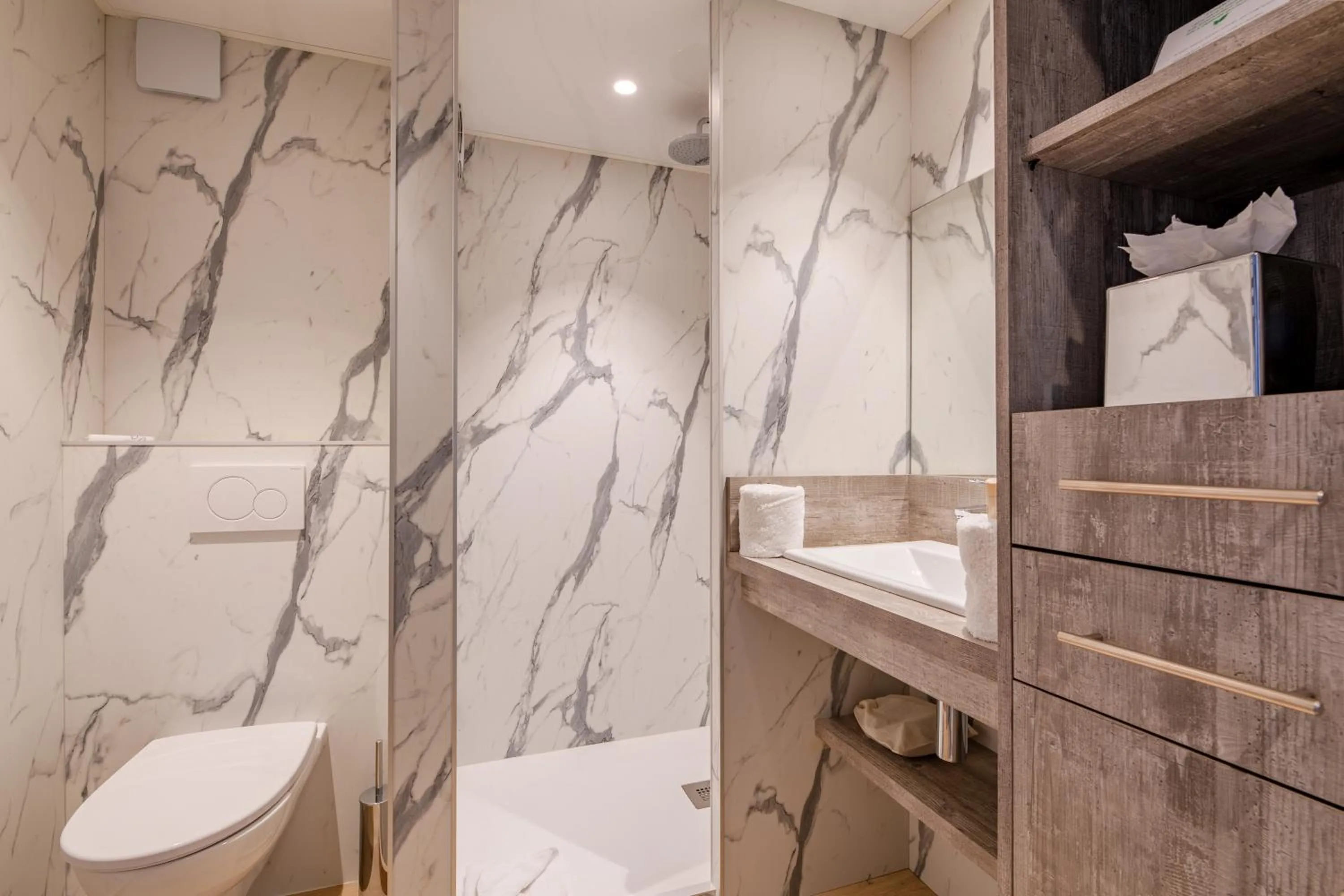 Bathroom in Hôtel La Plage