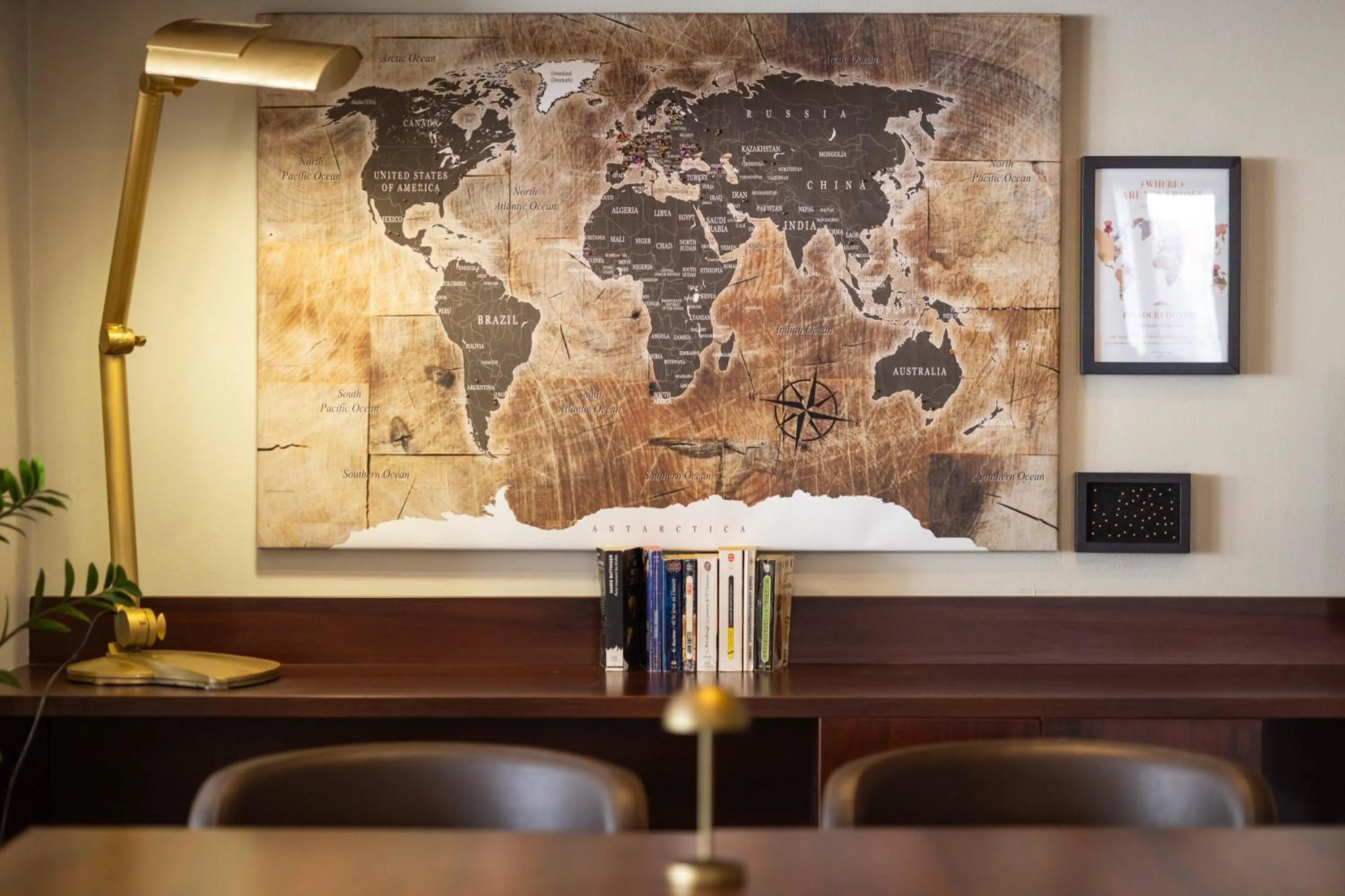 Property building in Hôtel Locarno Nice