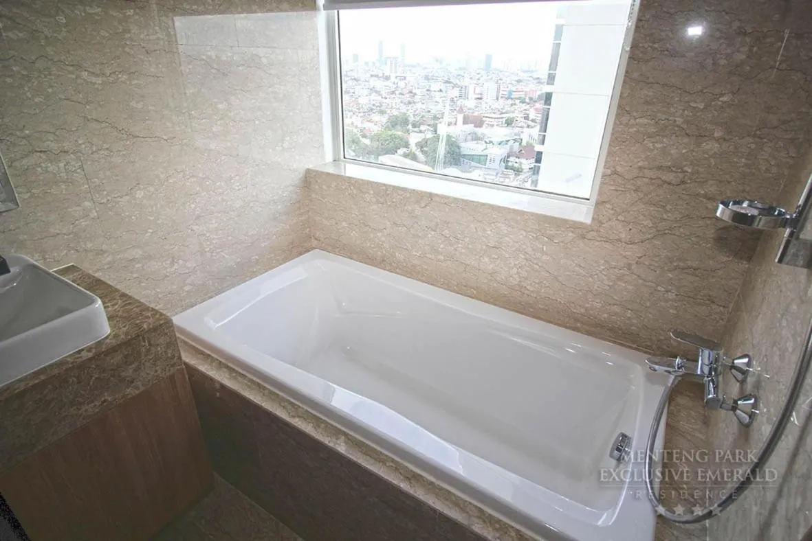 Menteng Park Exclusive Emerald