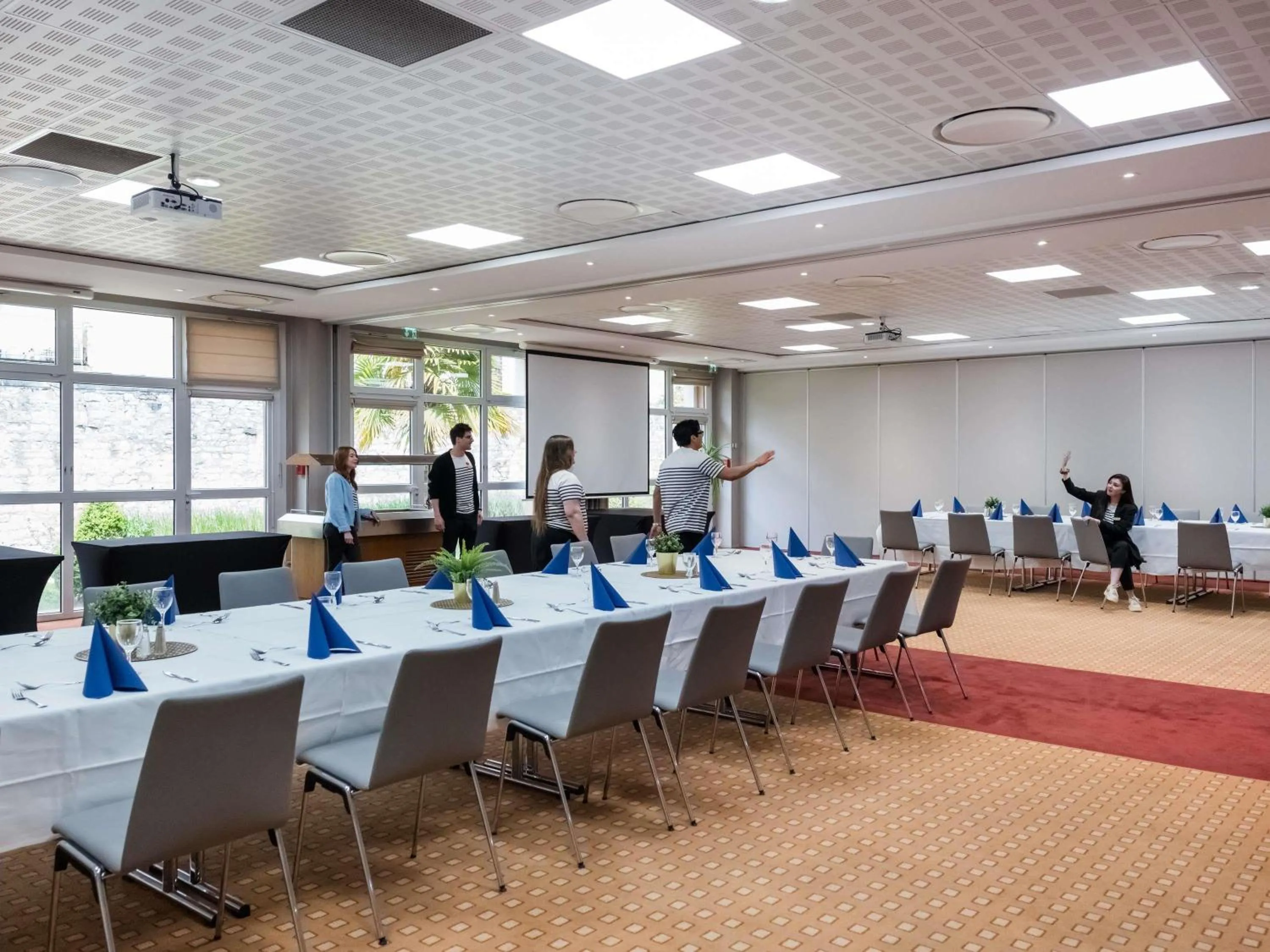 Meeting/conference room in IBIS Port de plaisance