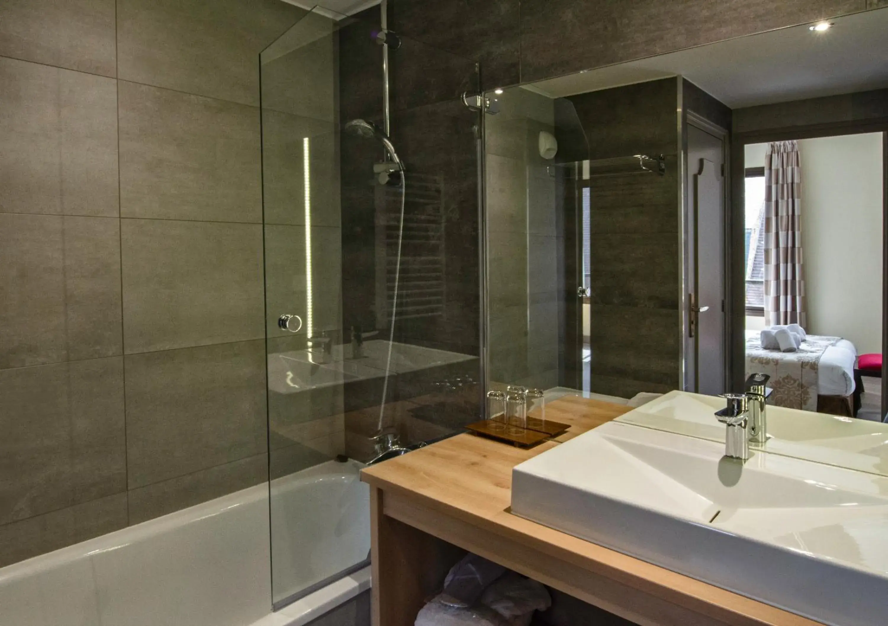 Au Grand Hôtel de Sarlat - Pavillon de SELVES Au Grand Hôtel de Sarlat - Pavillon de SELVES