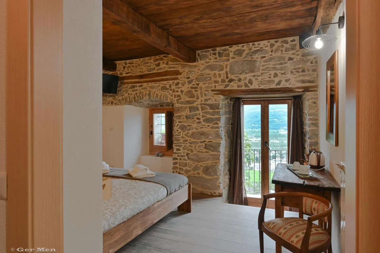 Photo of the whole room, Bed in Ossola dal Monte - Affittacamere
