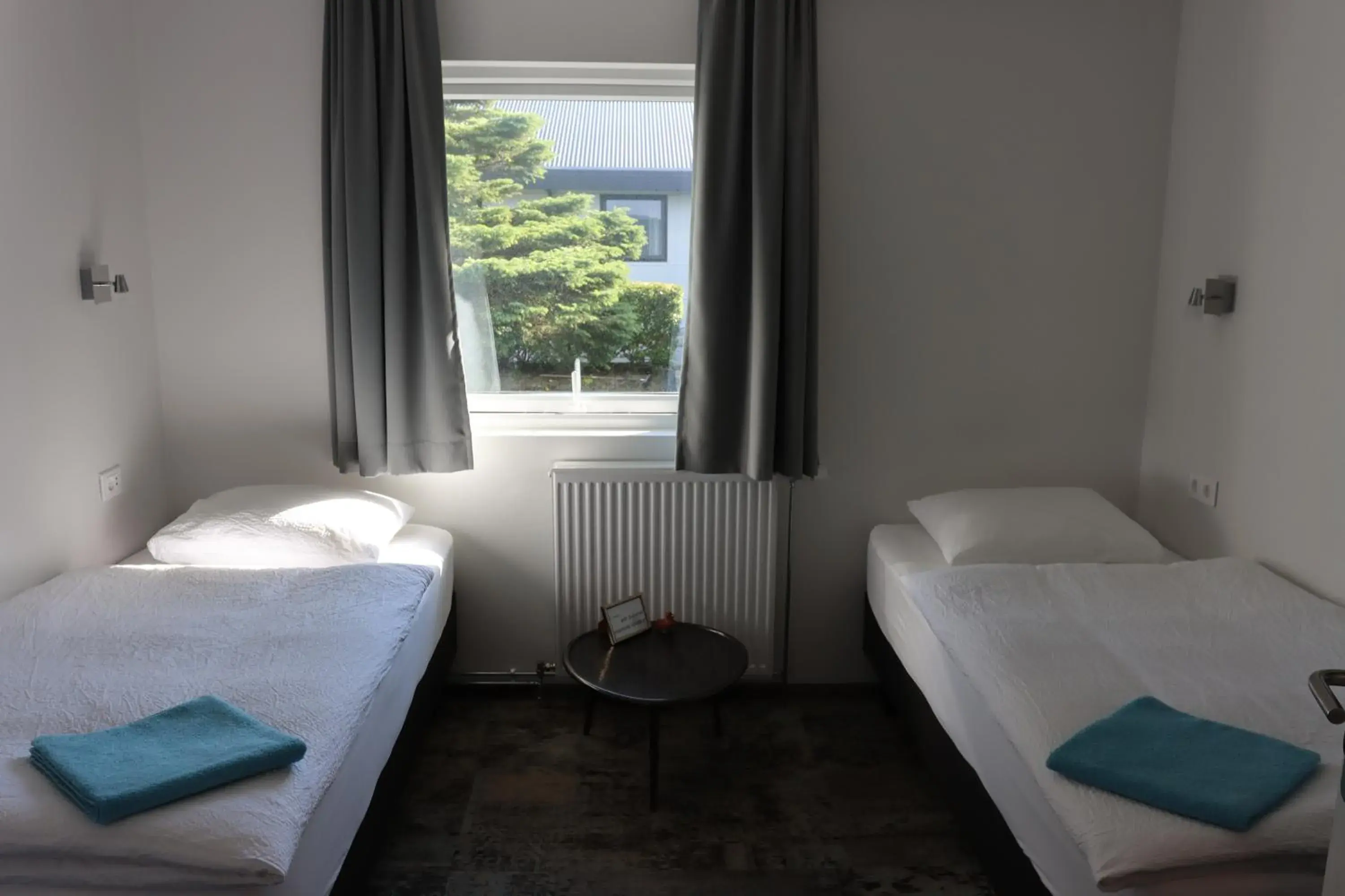 Twin Room with Shared Bathroom in Höfn Hostel Twin Room with Shared Bathroom in Höfn Hostel