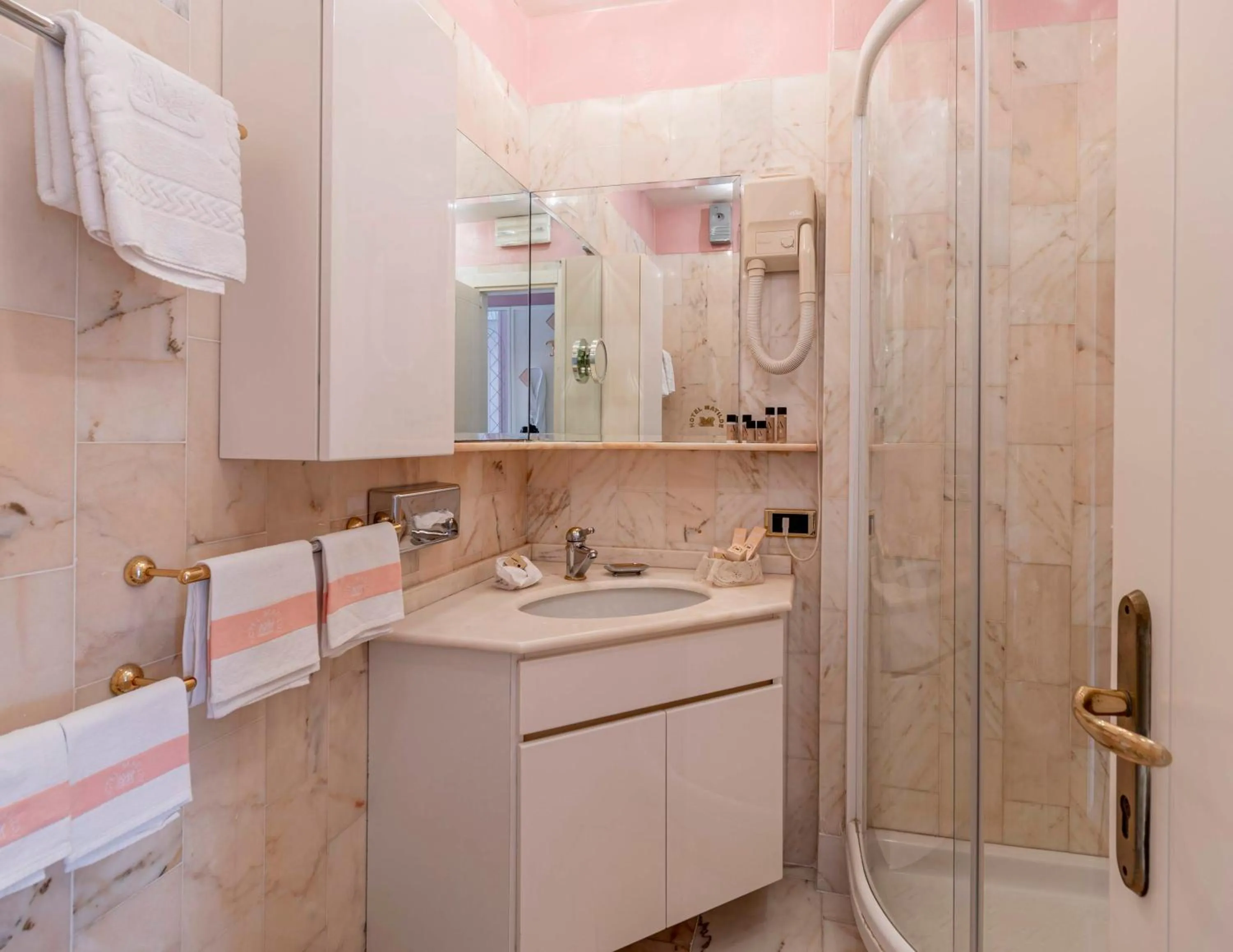 Bathroom in Hotel Matilde