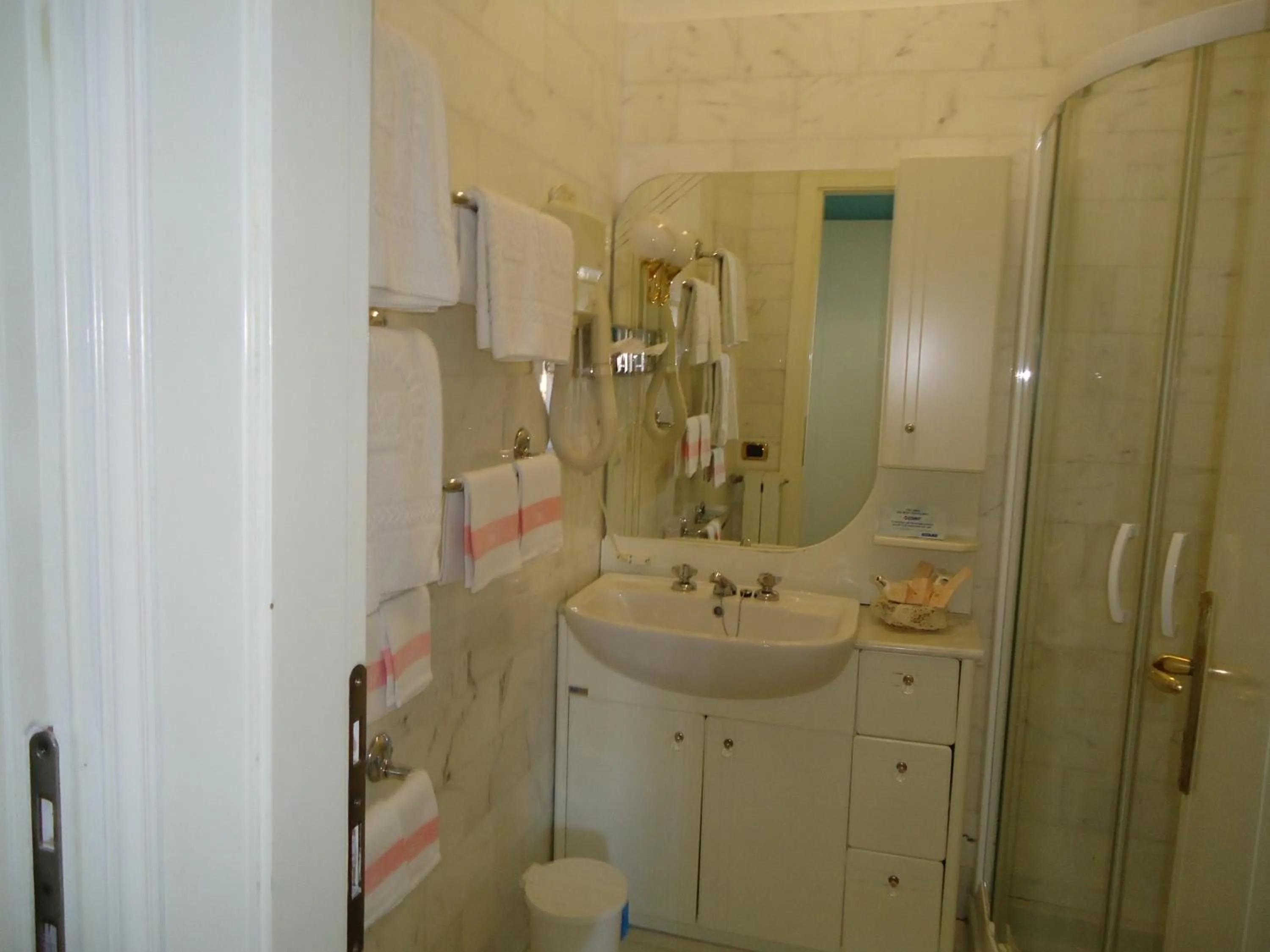 Bathroom in Hotel Matilde